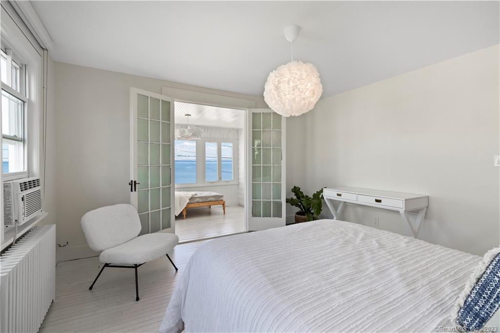 19 Soundview Drive