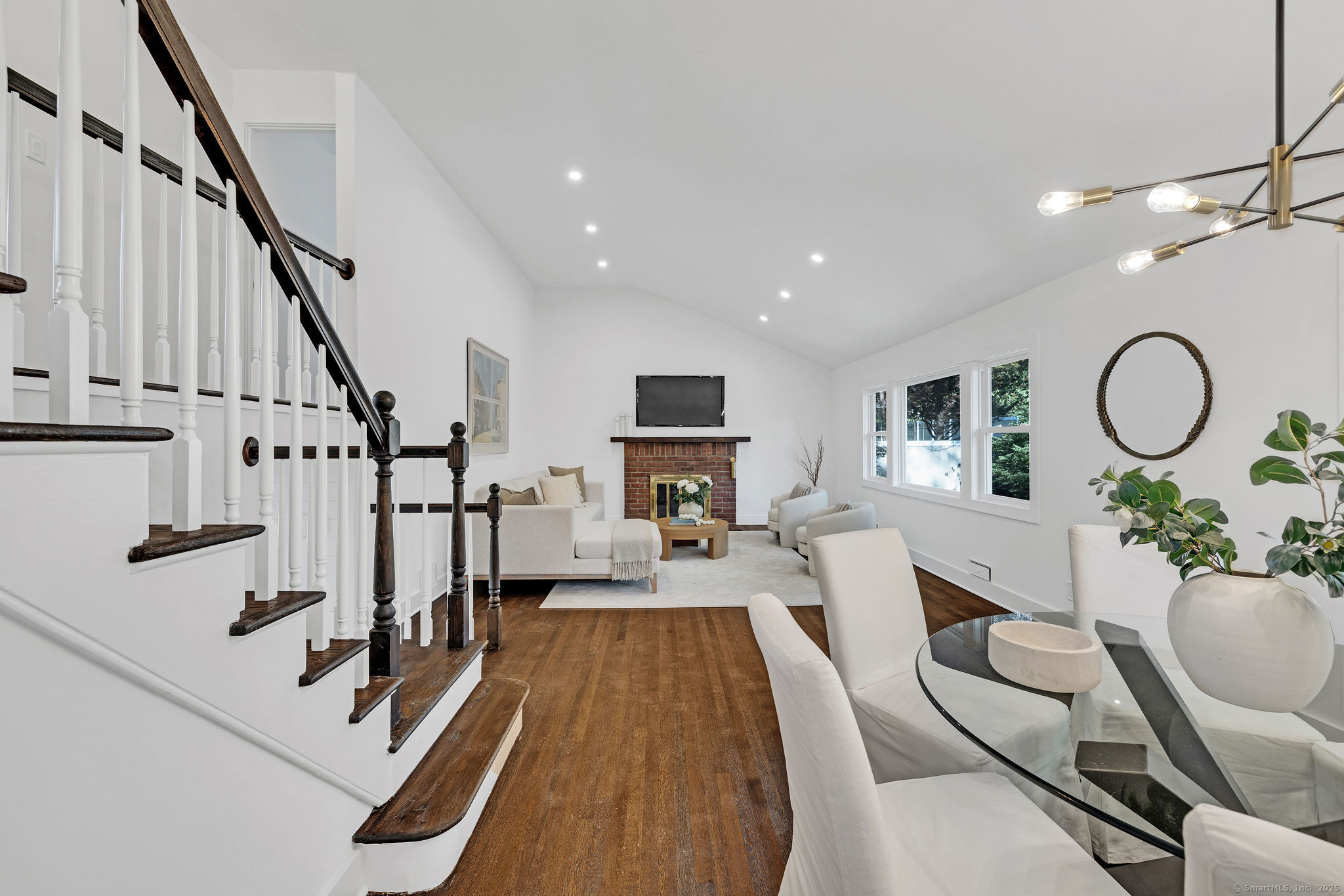 11 Bel Aire Drive