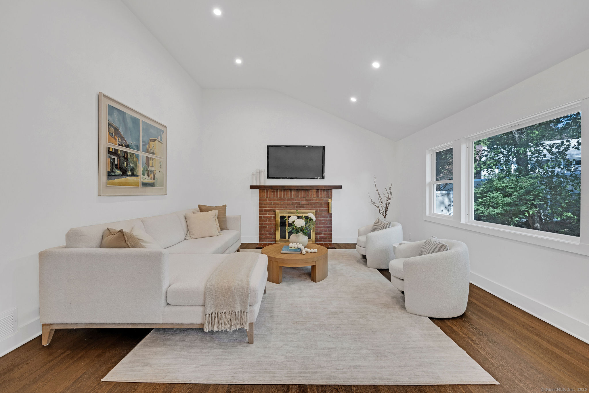 11 Bel Aire Drive