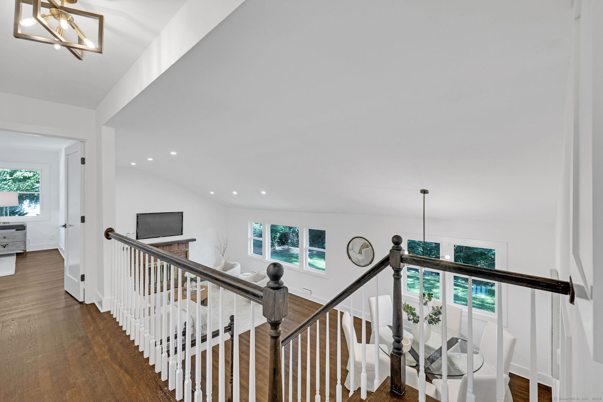 11 Bel Aire Drive