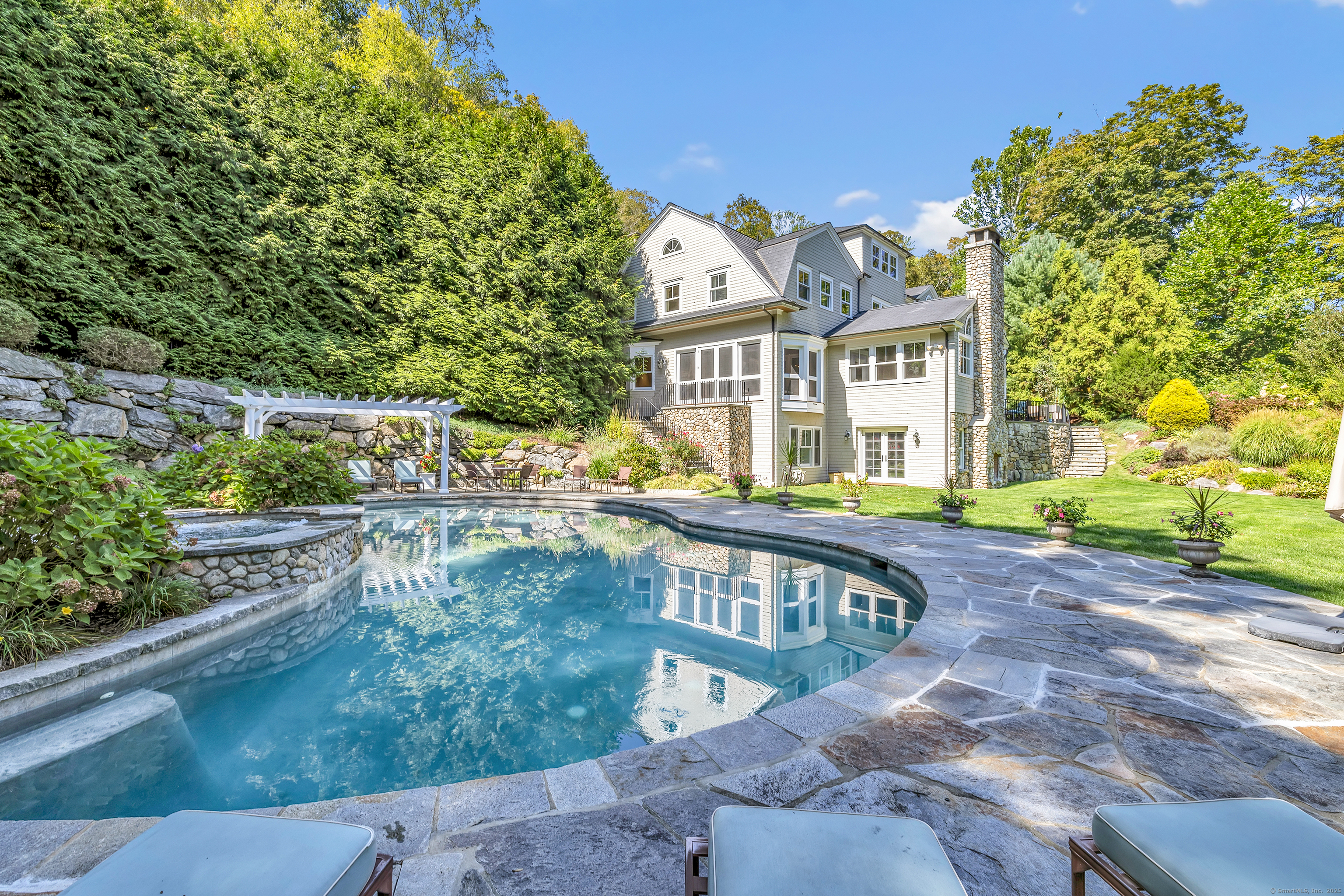 9 Banks Drive