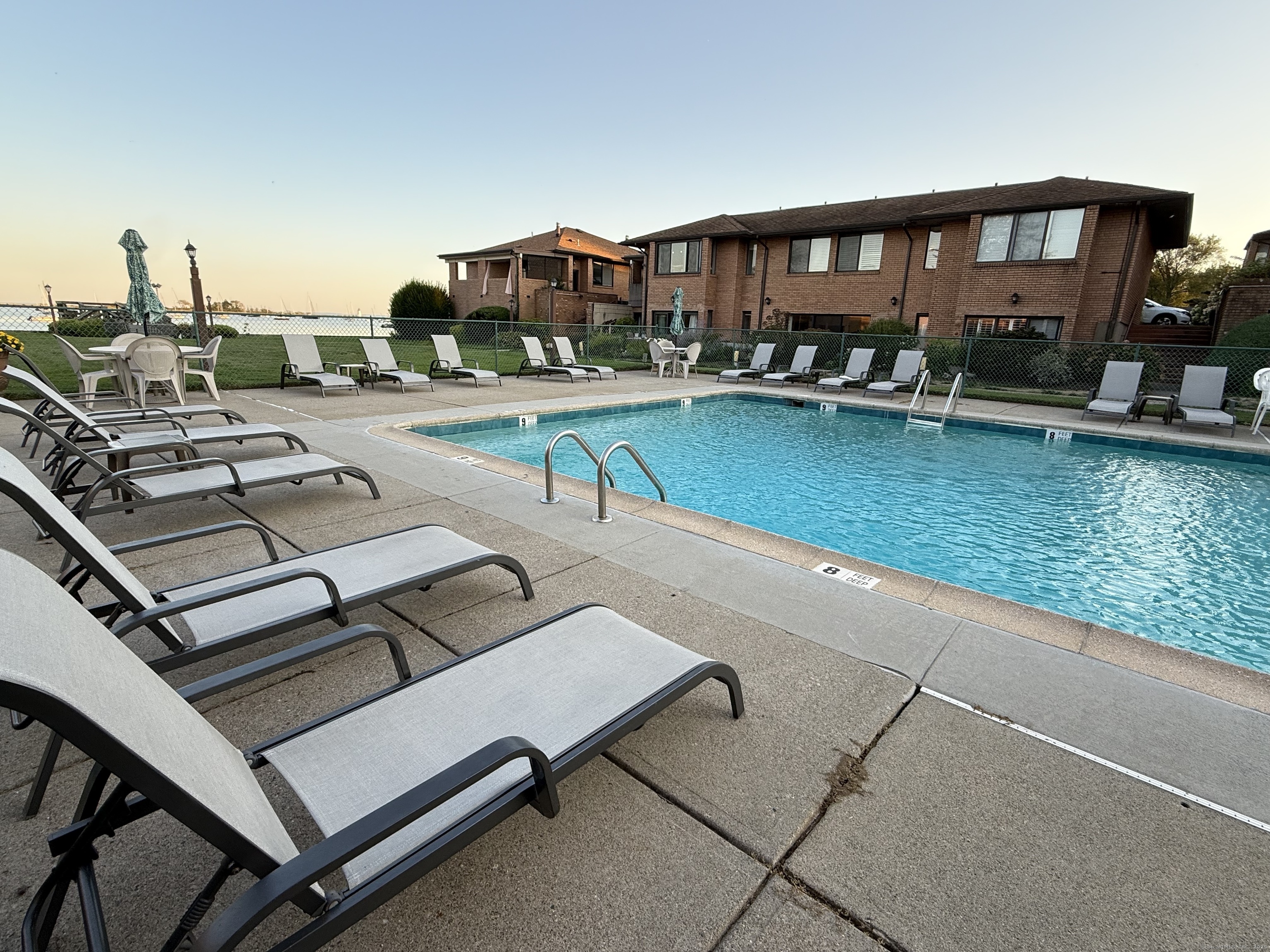 350 Grovers Avenue 1R