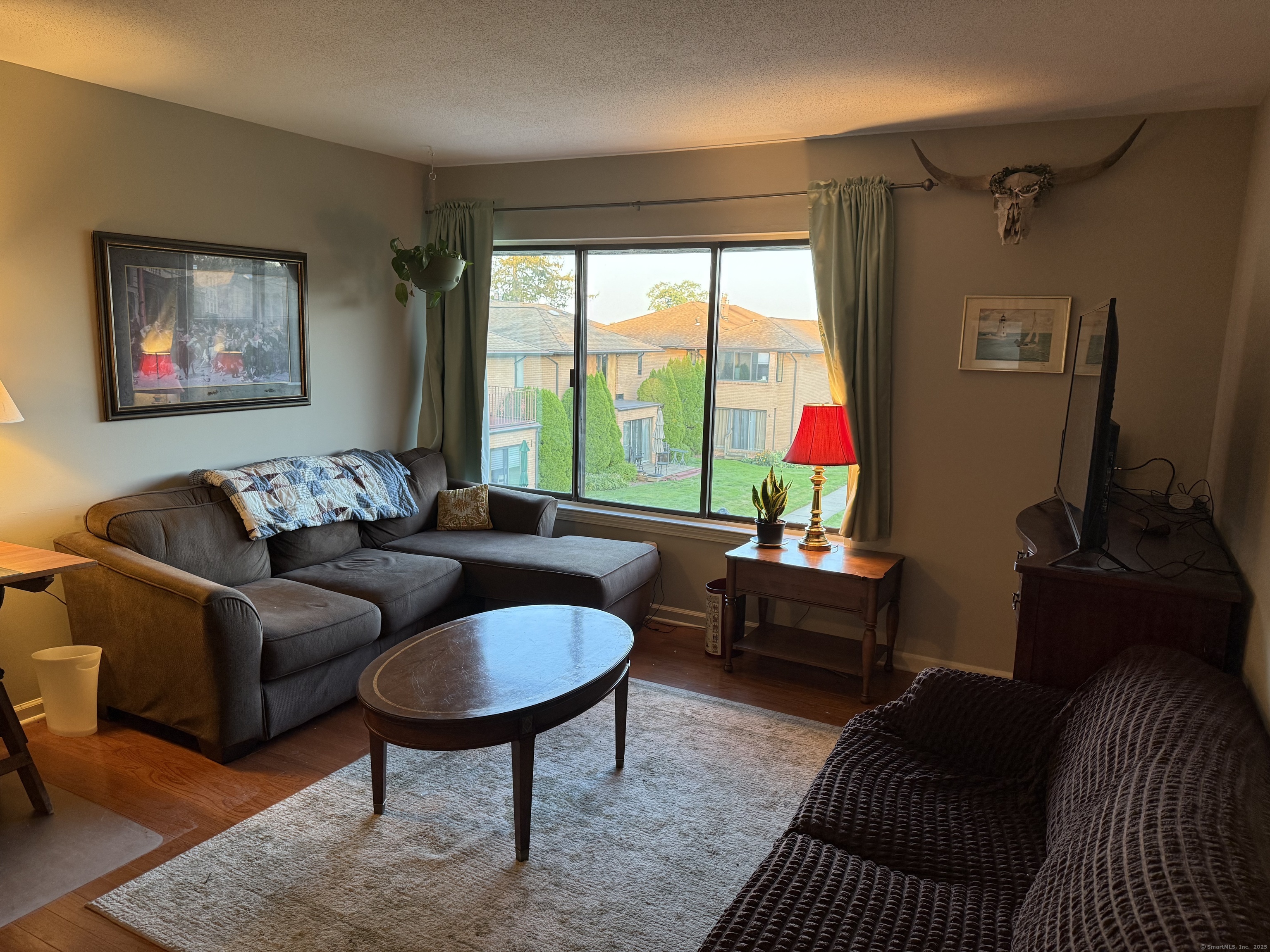 350 Grovers Avenue 1R