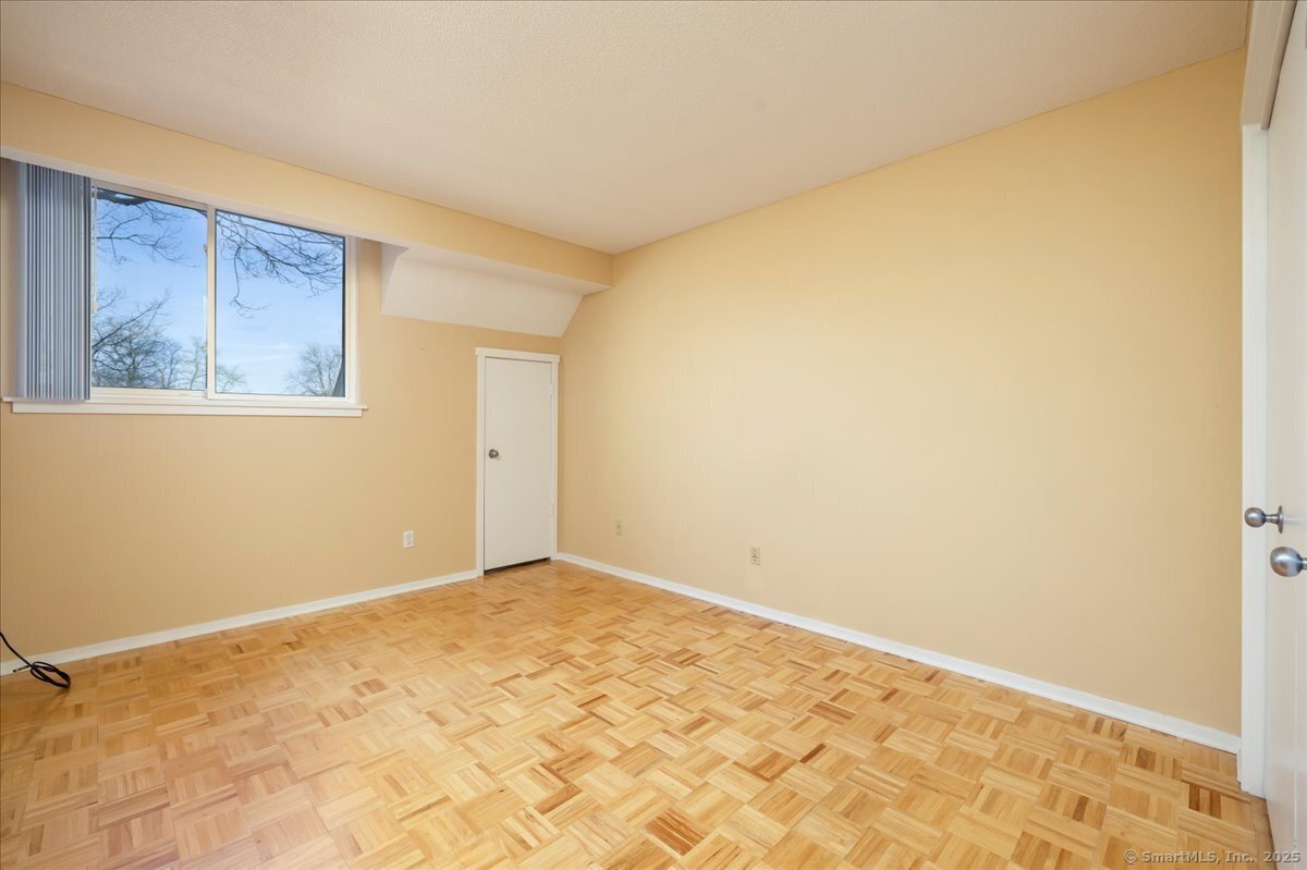 114 Heritage Village E