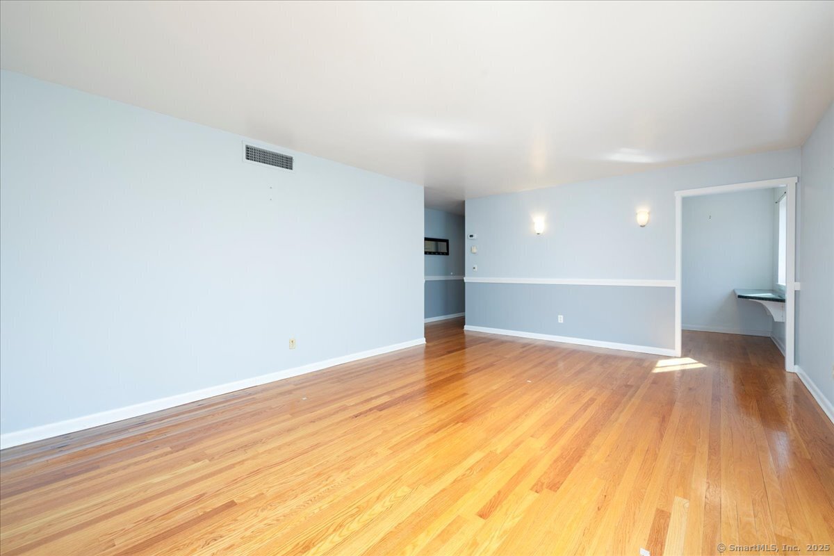 114 Heritage Village E