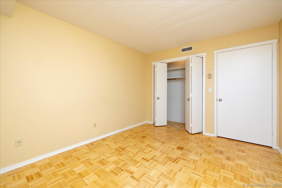 114 Heritage Village E