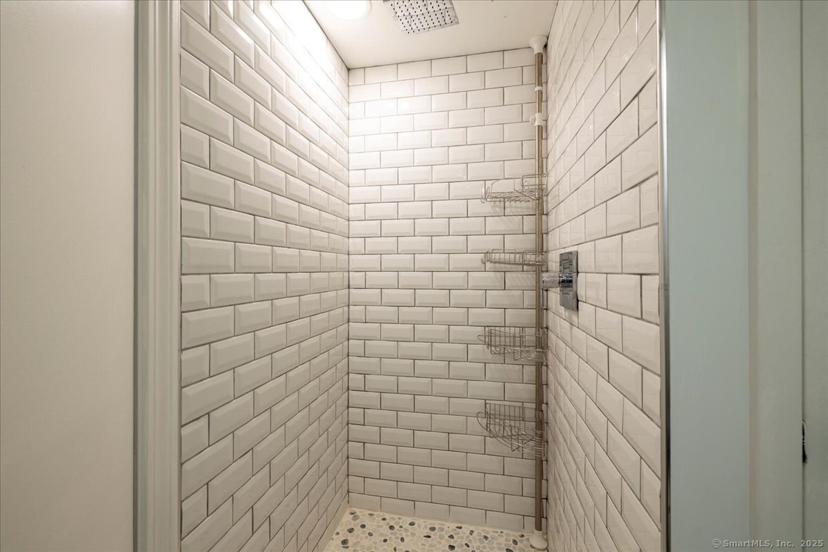 114 Heritage Village E