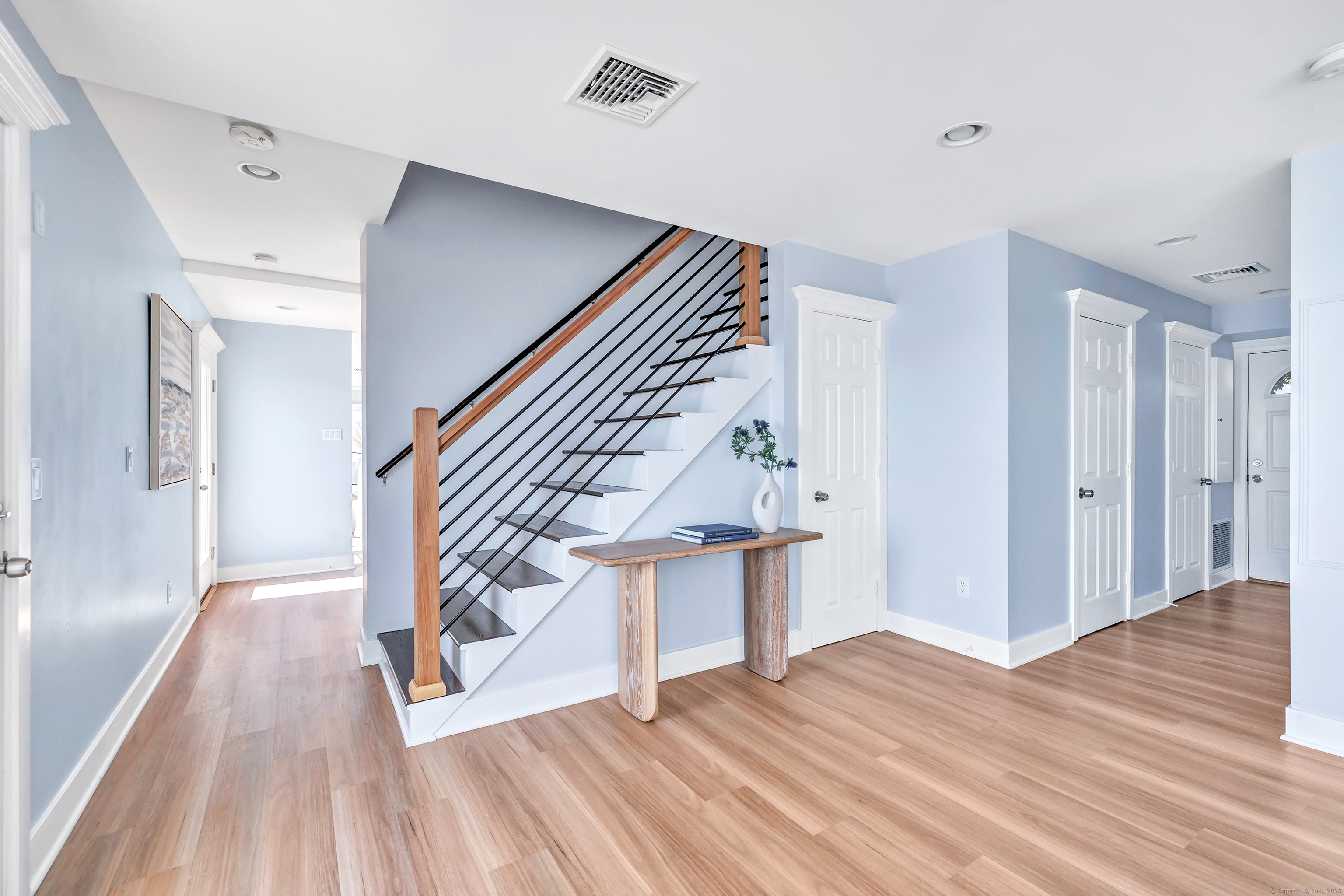 9 Stowe Avenue