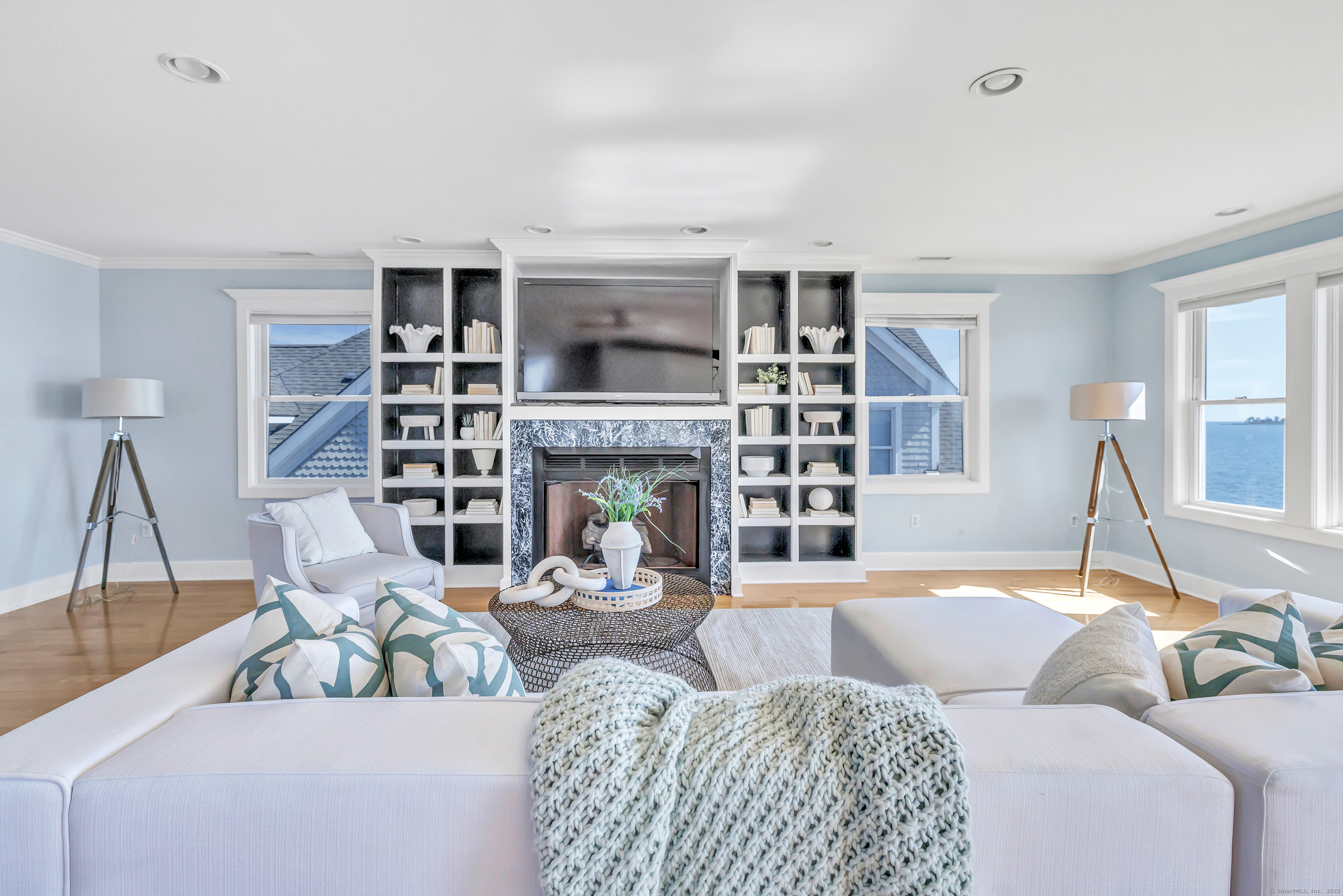 9 Stowe Avenue