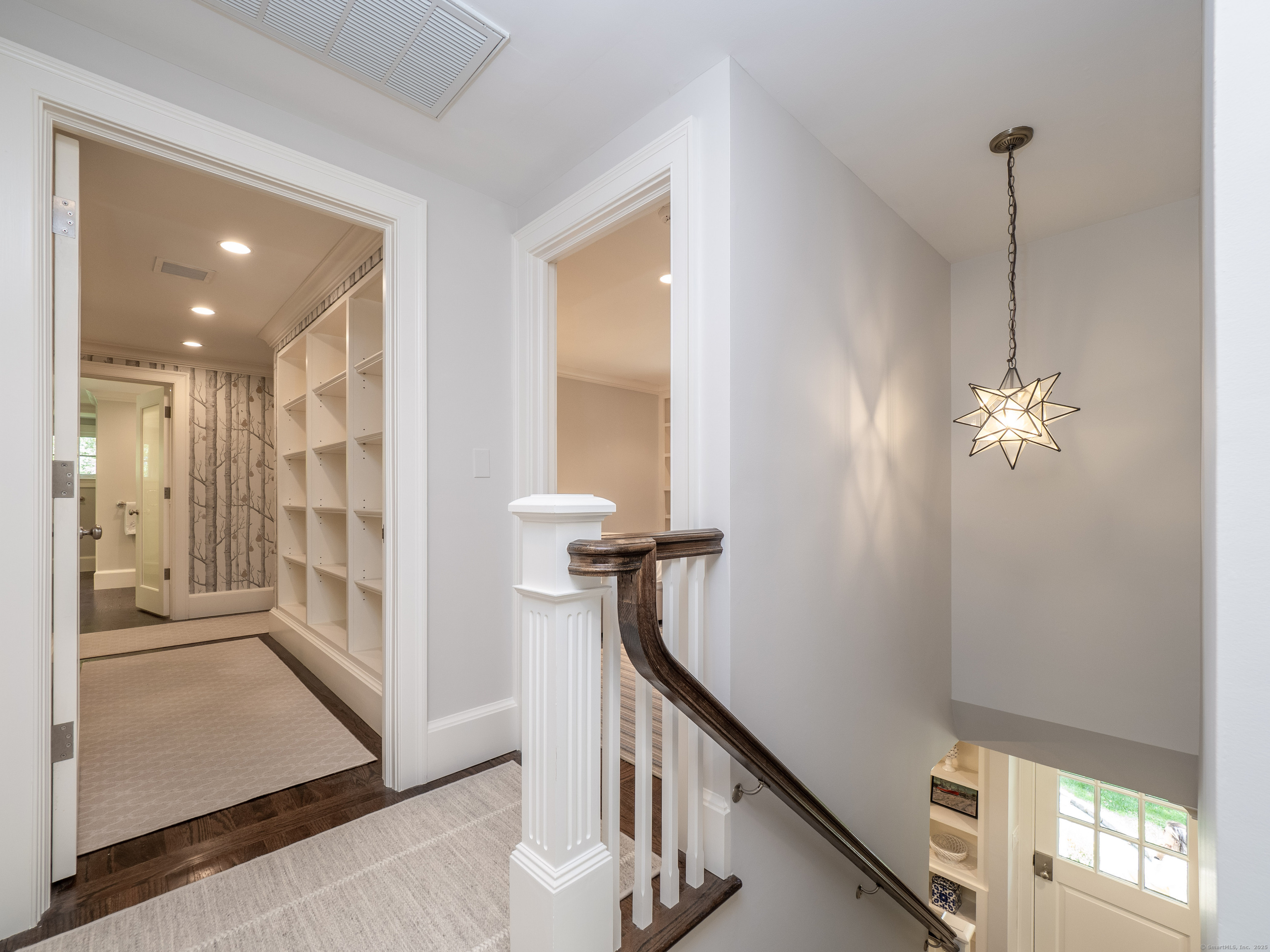 250 Old Grumman Hill Road