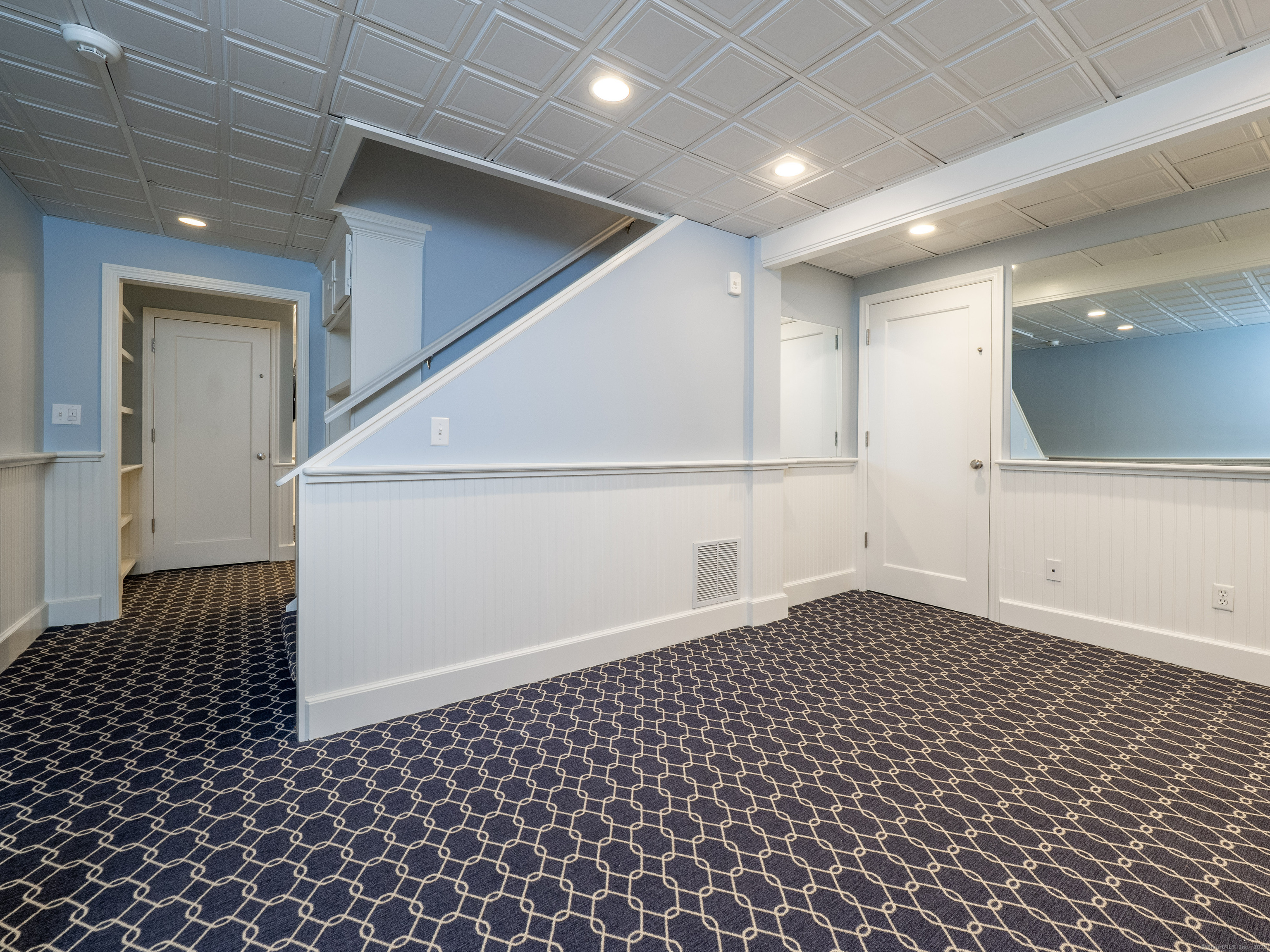 250 Old Grumman Hill Road