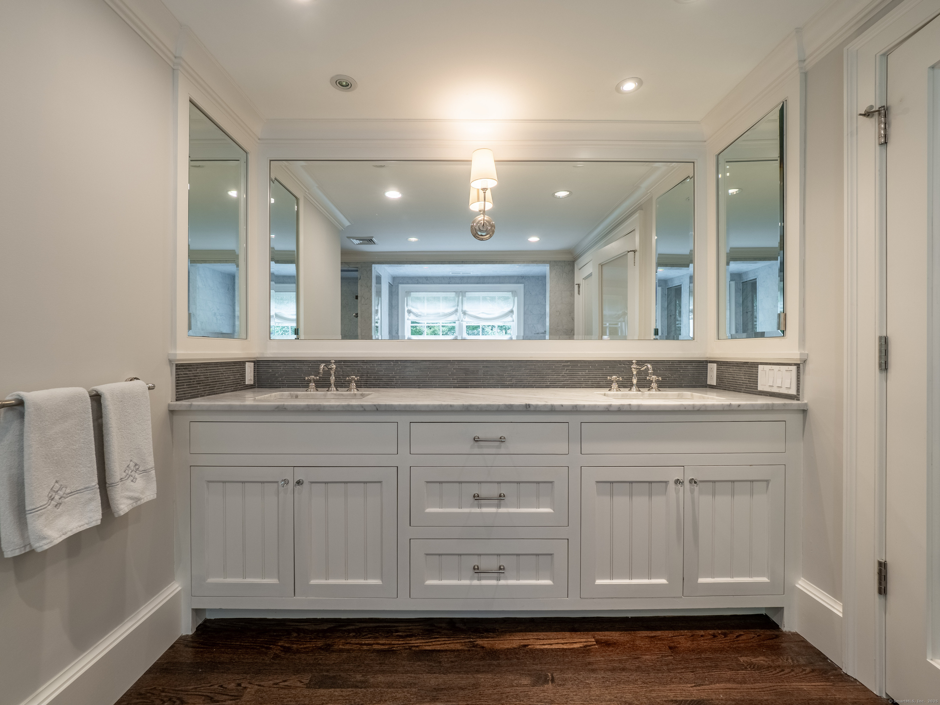 250 Old Grumman Hill Road