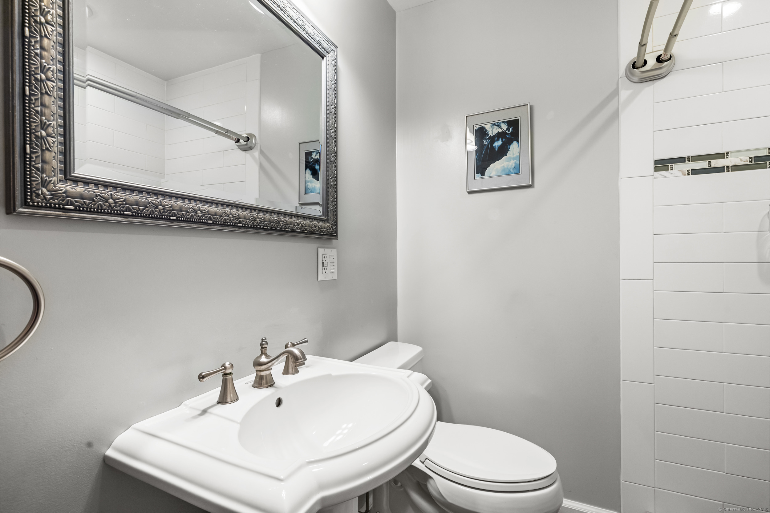 52 Sachem Place