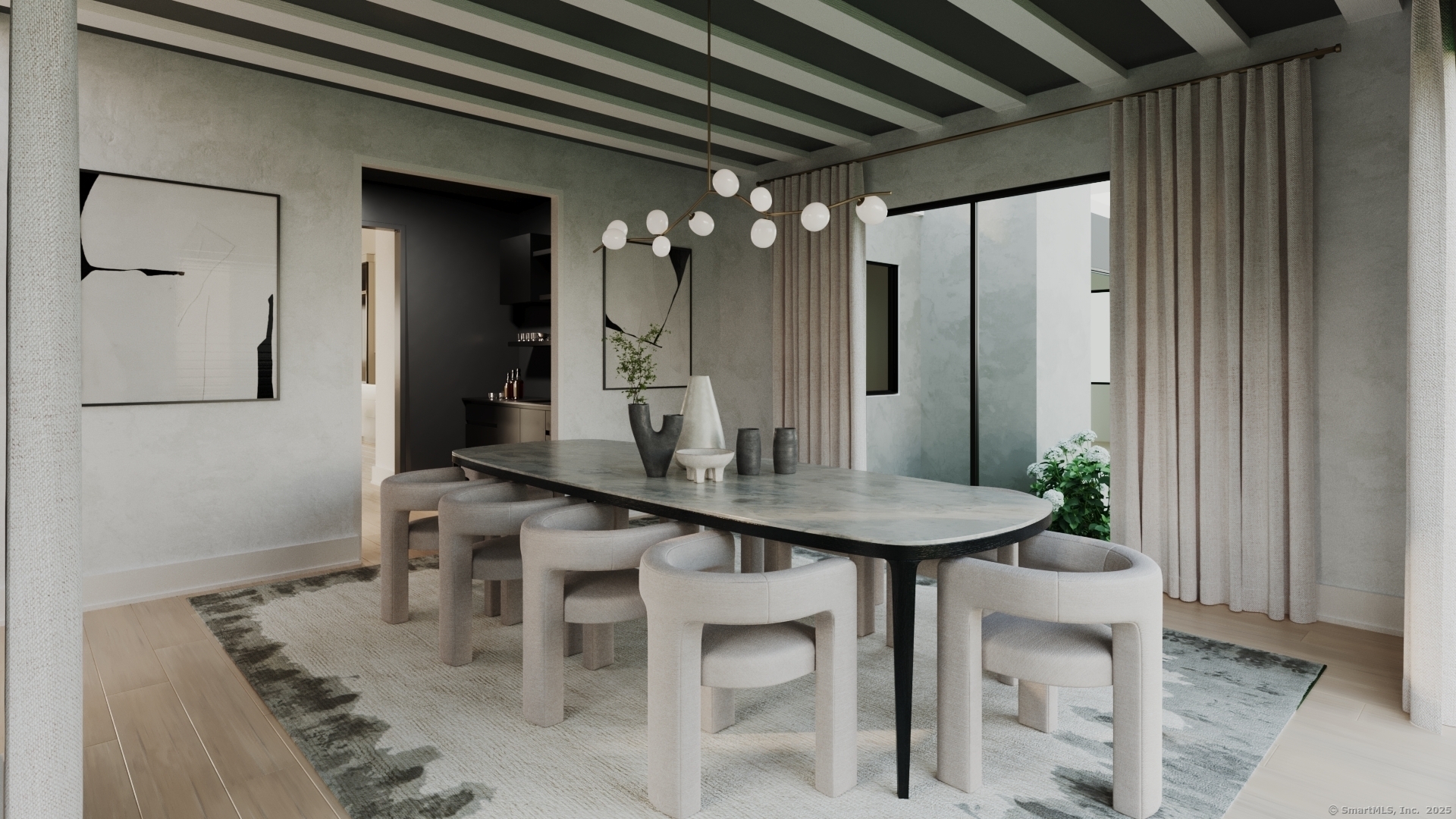 24 Edgemarth Hill Road