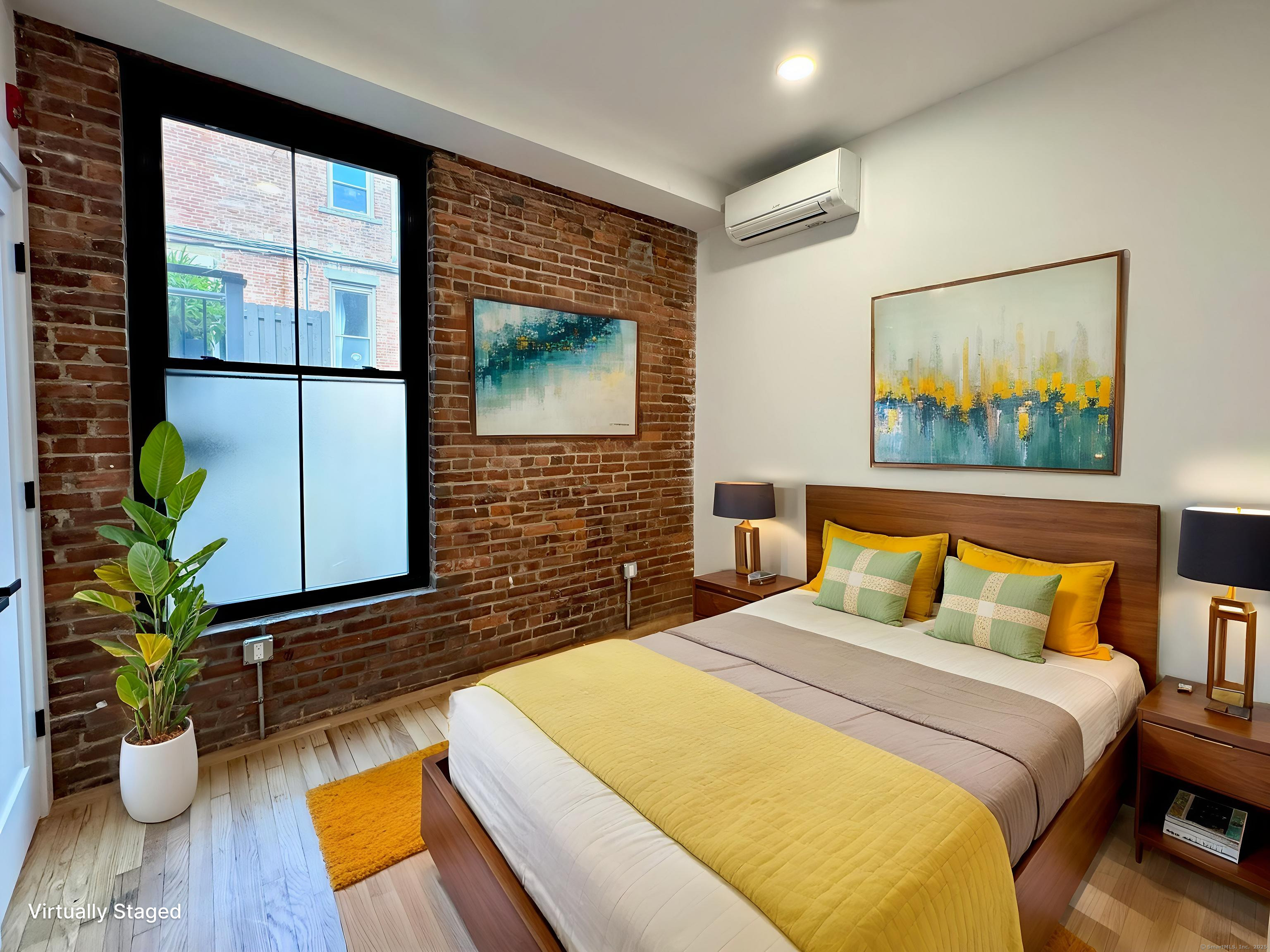 10 Commerce Street 2R