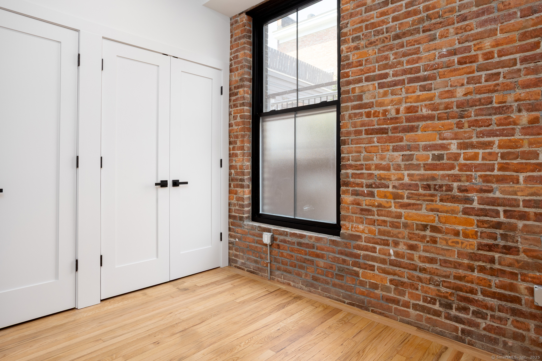 10 Commerce Street 2R