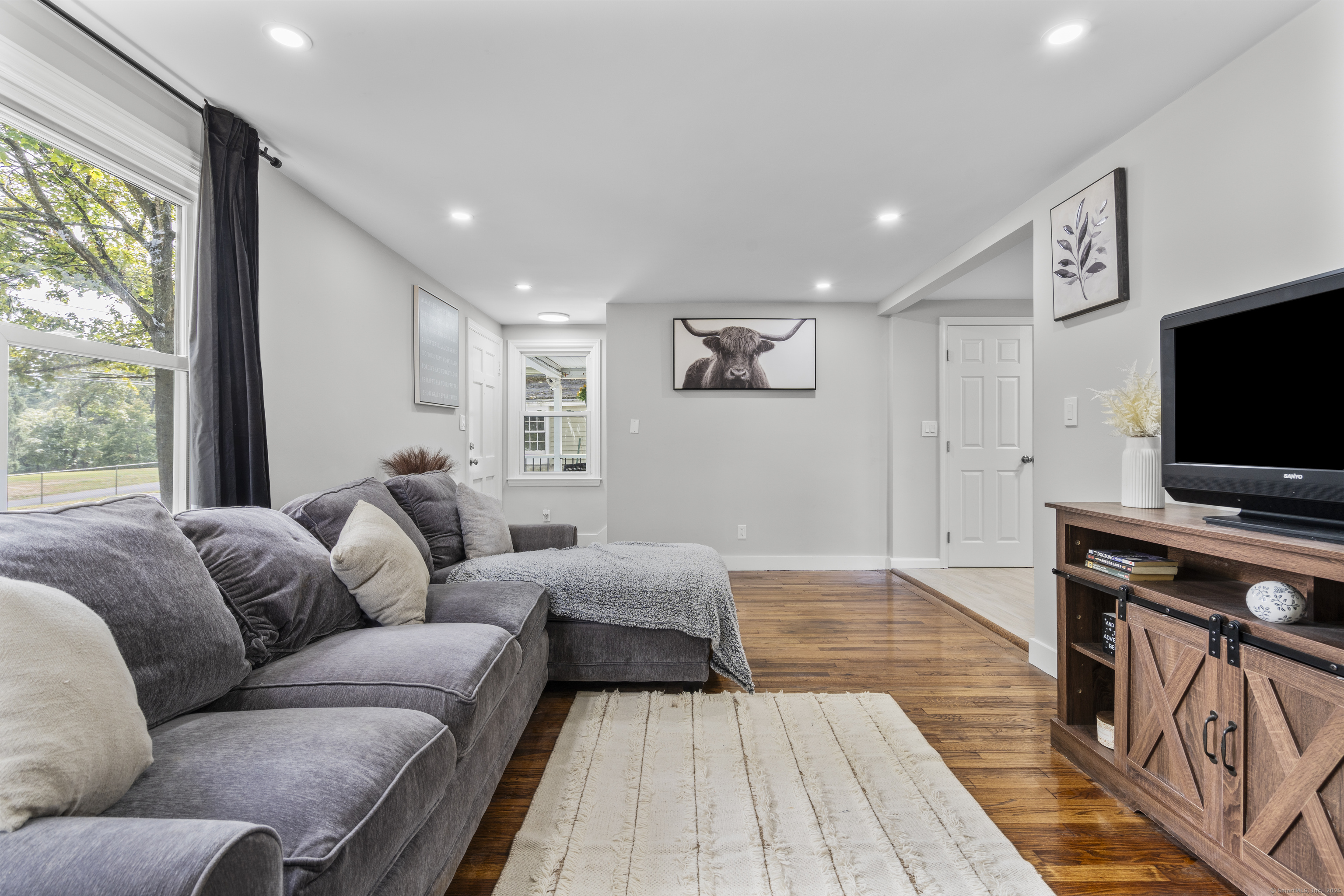 293 New Hanover Avenue