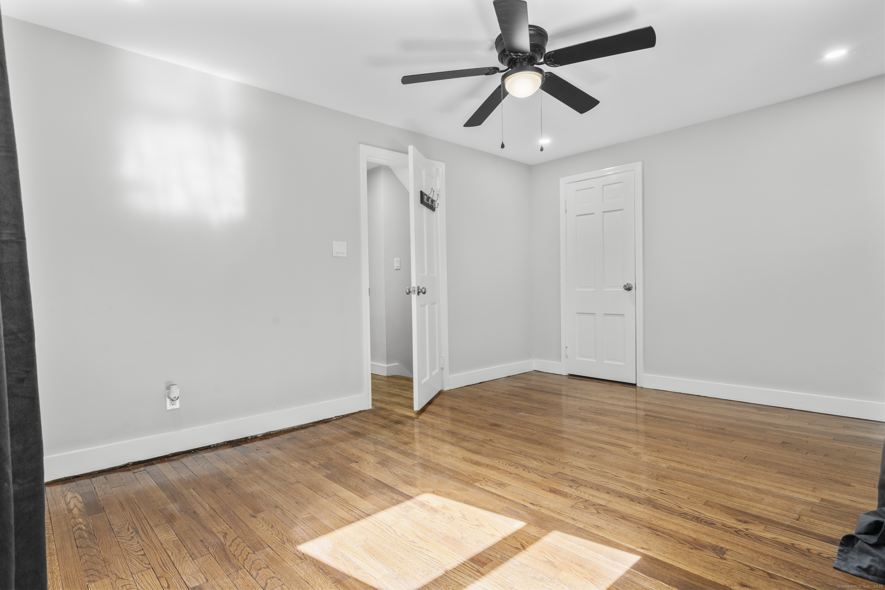 293 New Hanover Avenue