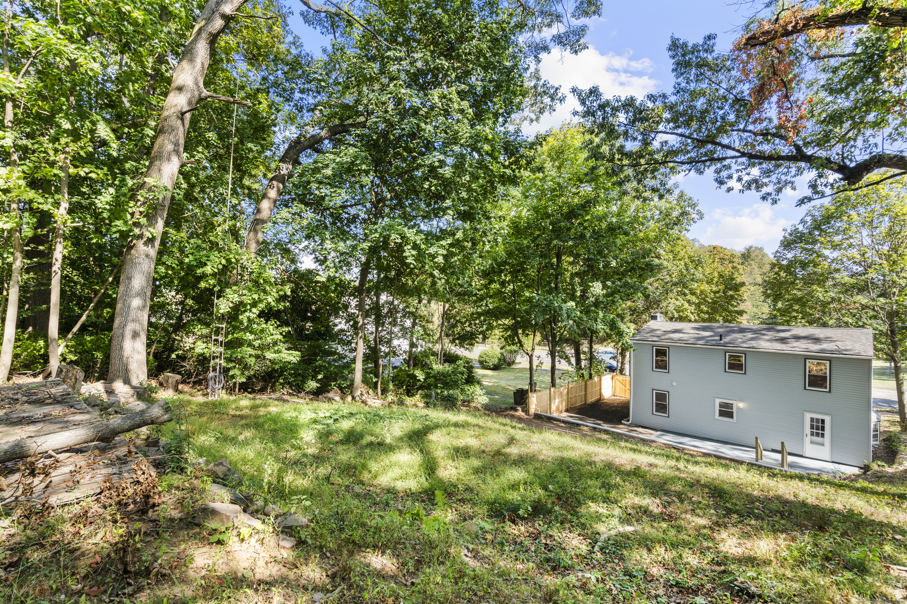 293 New Hanover Avenue