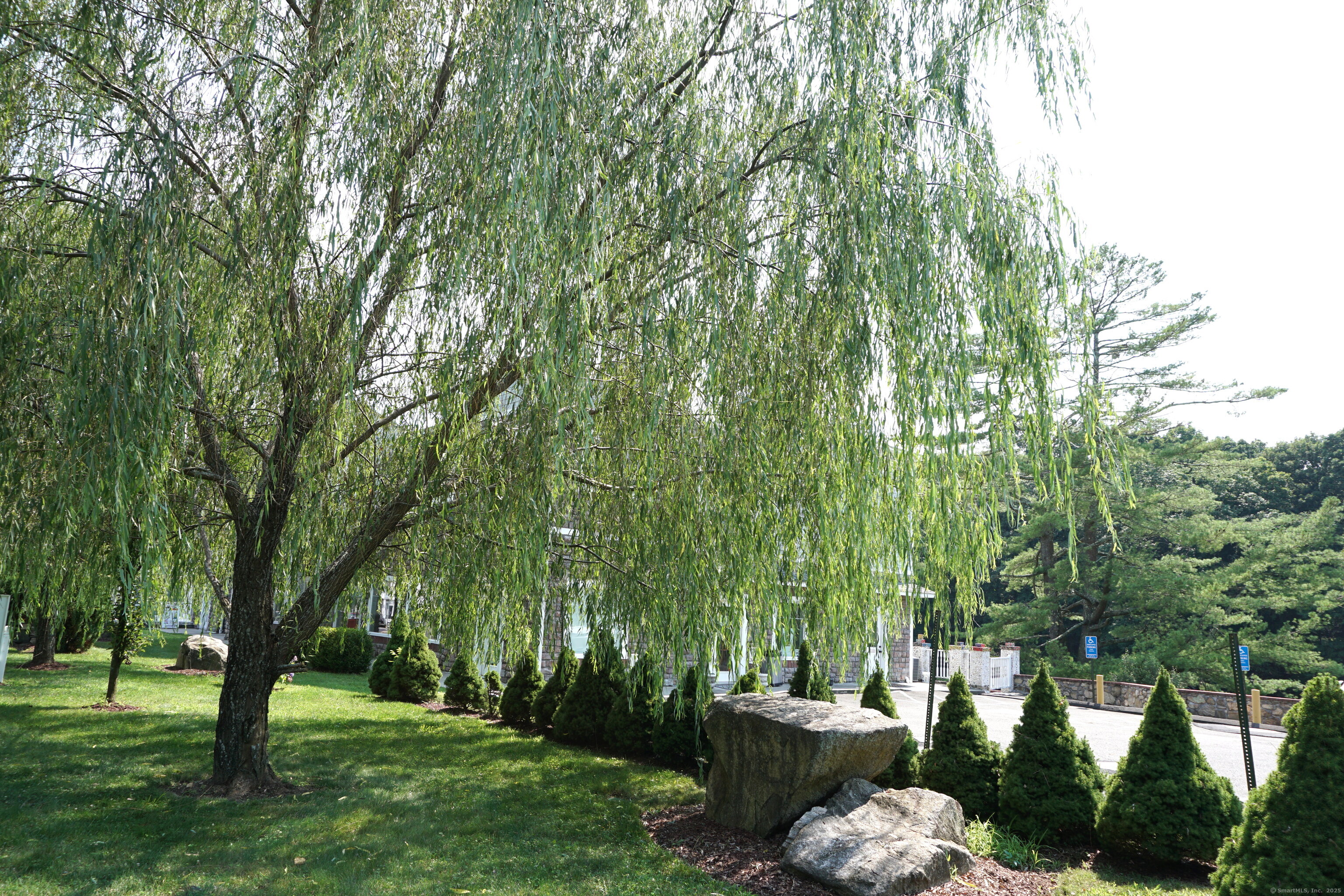 1086 Long Ridge Road Left