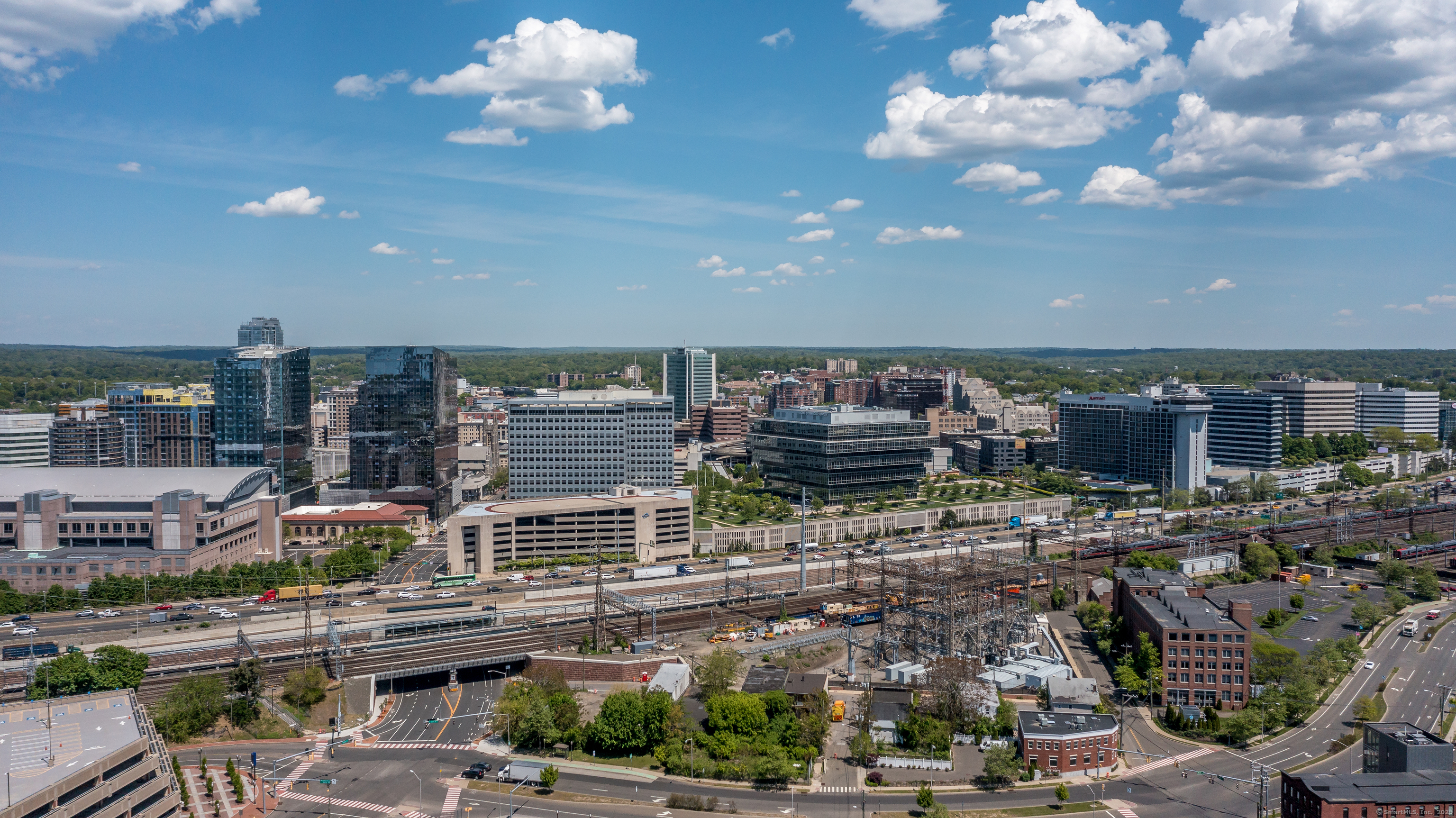 1086 Long Ridge Road Left