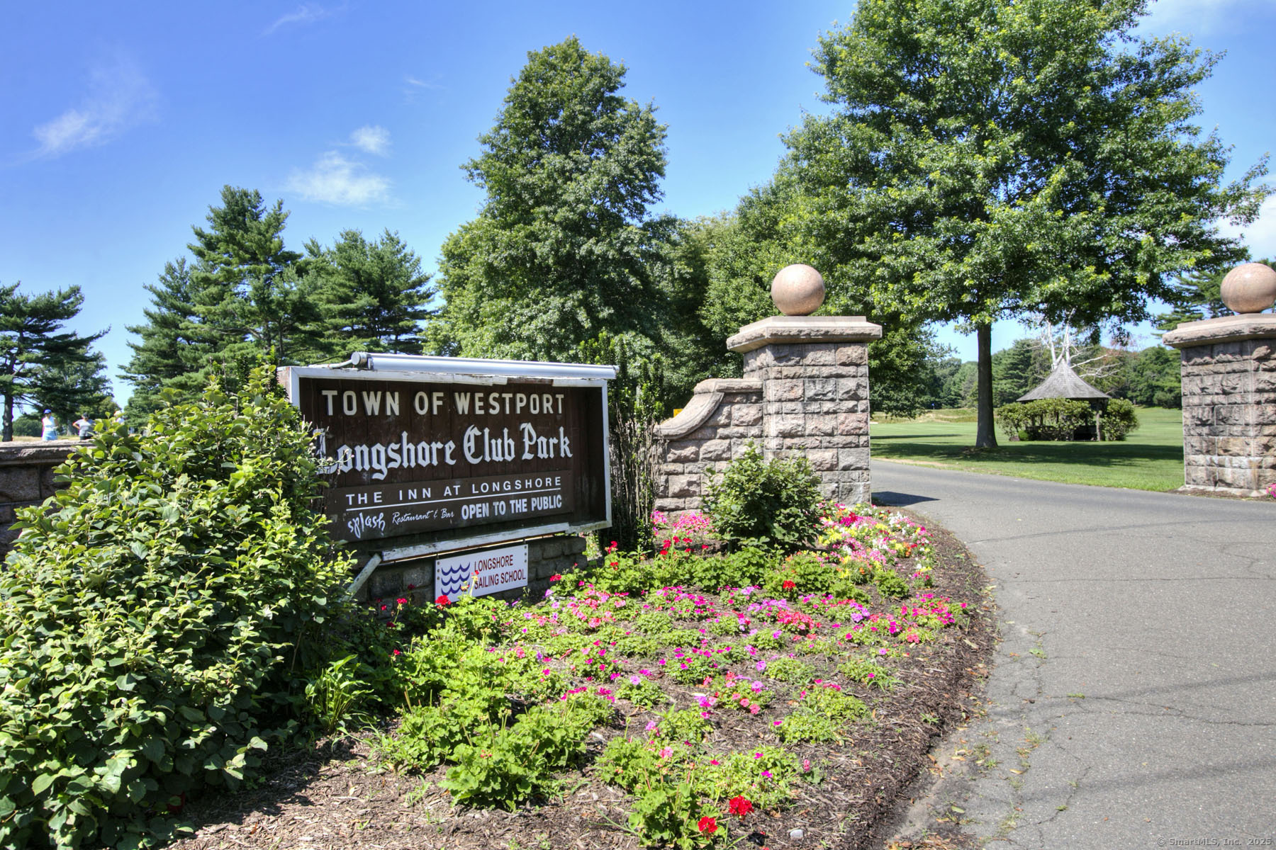 33 Burnham Hill Road