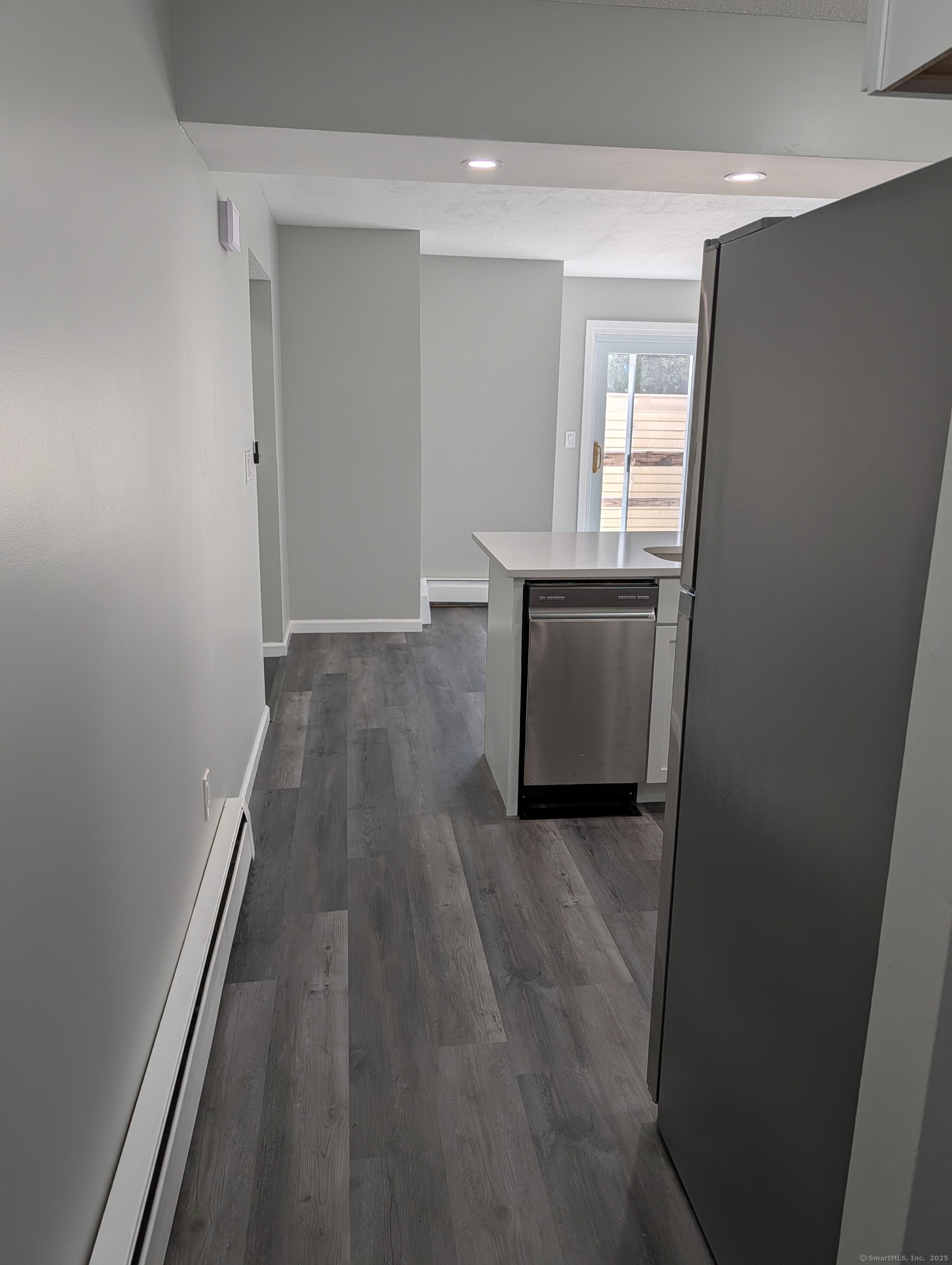 226 Laurel Street APT 4