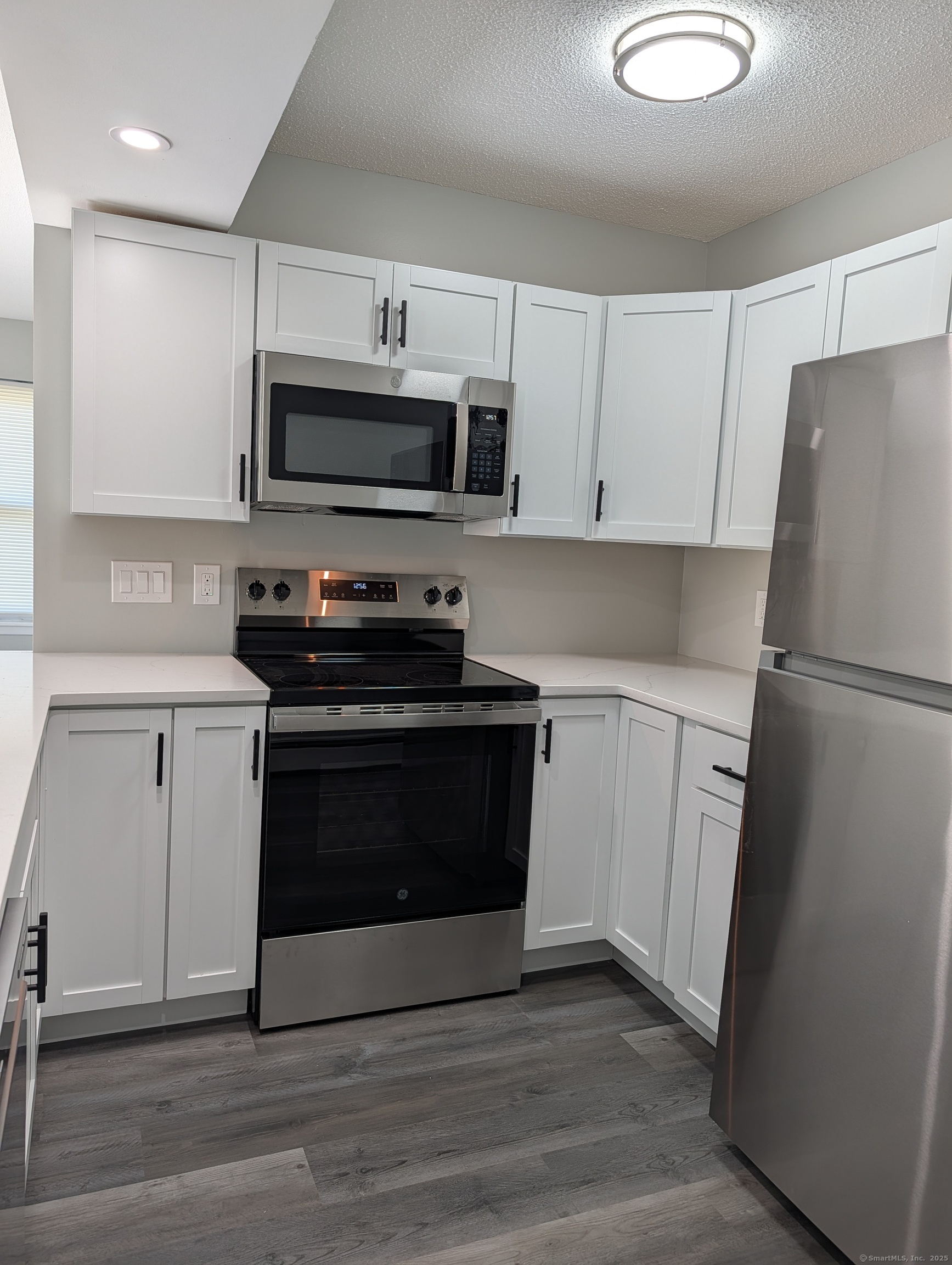 226 Laurel Street APT 4