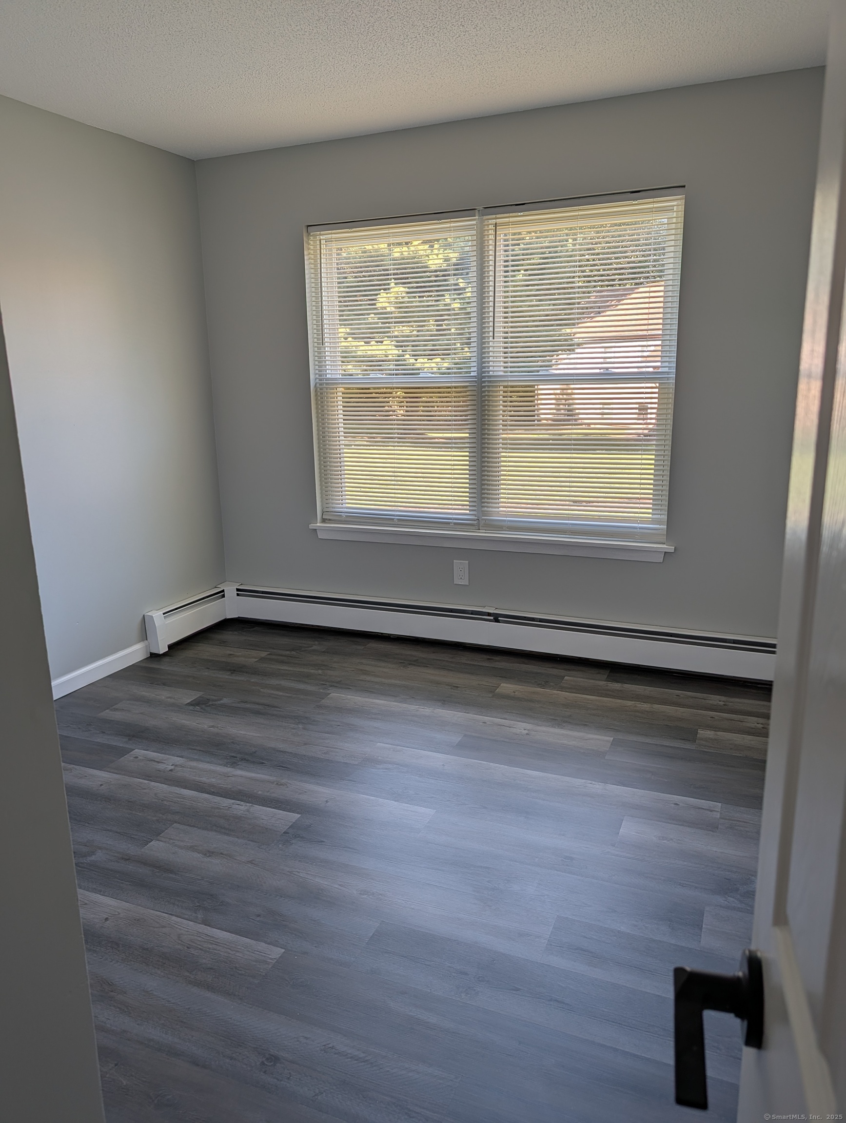 226 Laurel Street APT 4