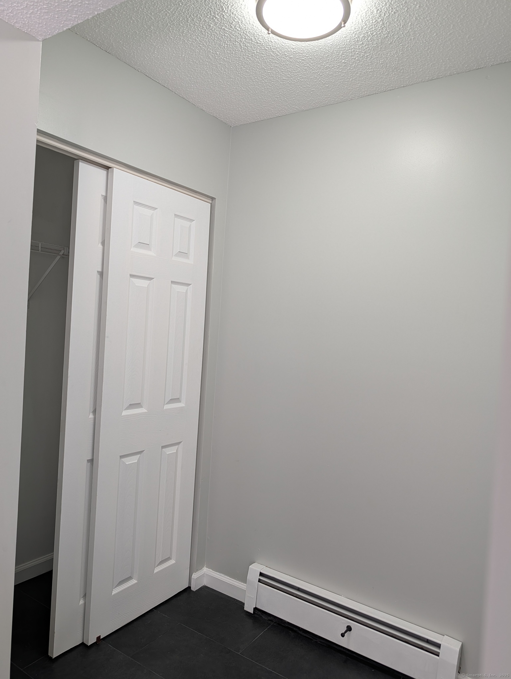 226 Laurel Street APT 4