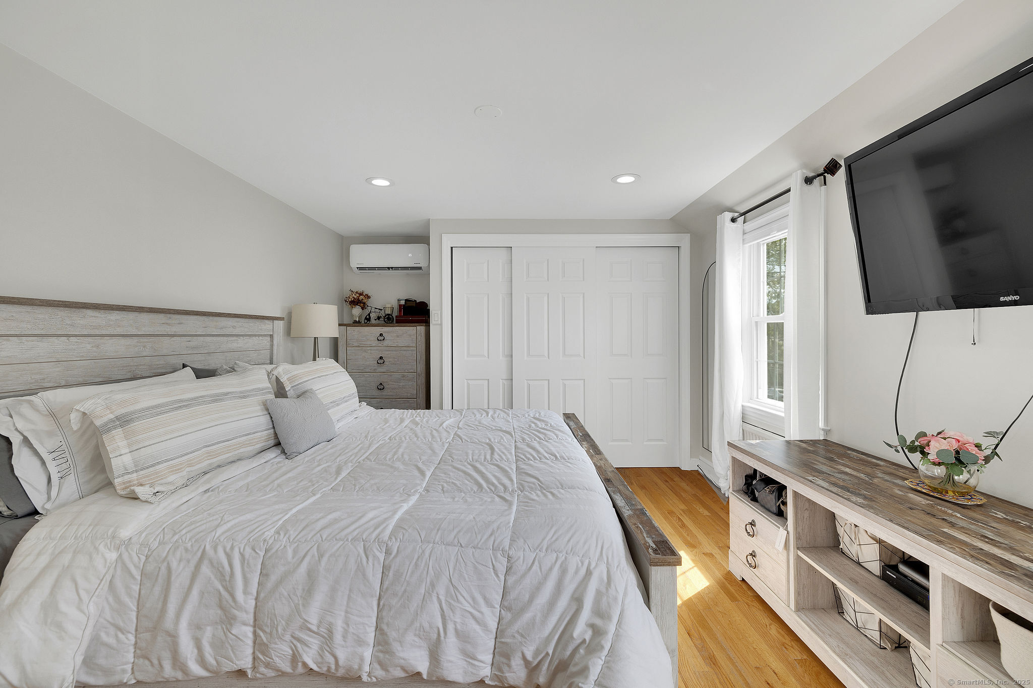 27 Willowbrook Place