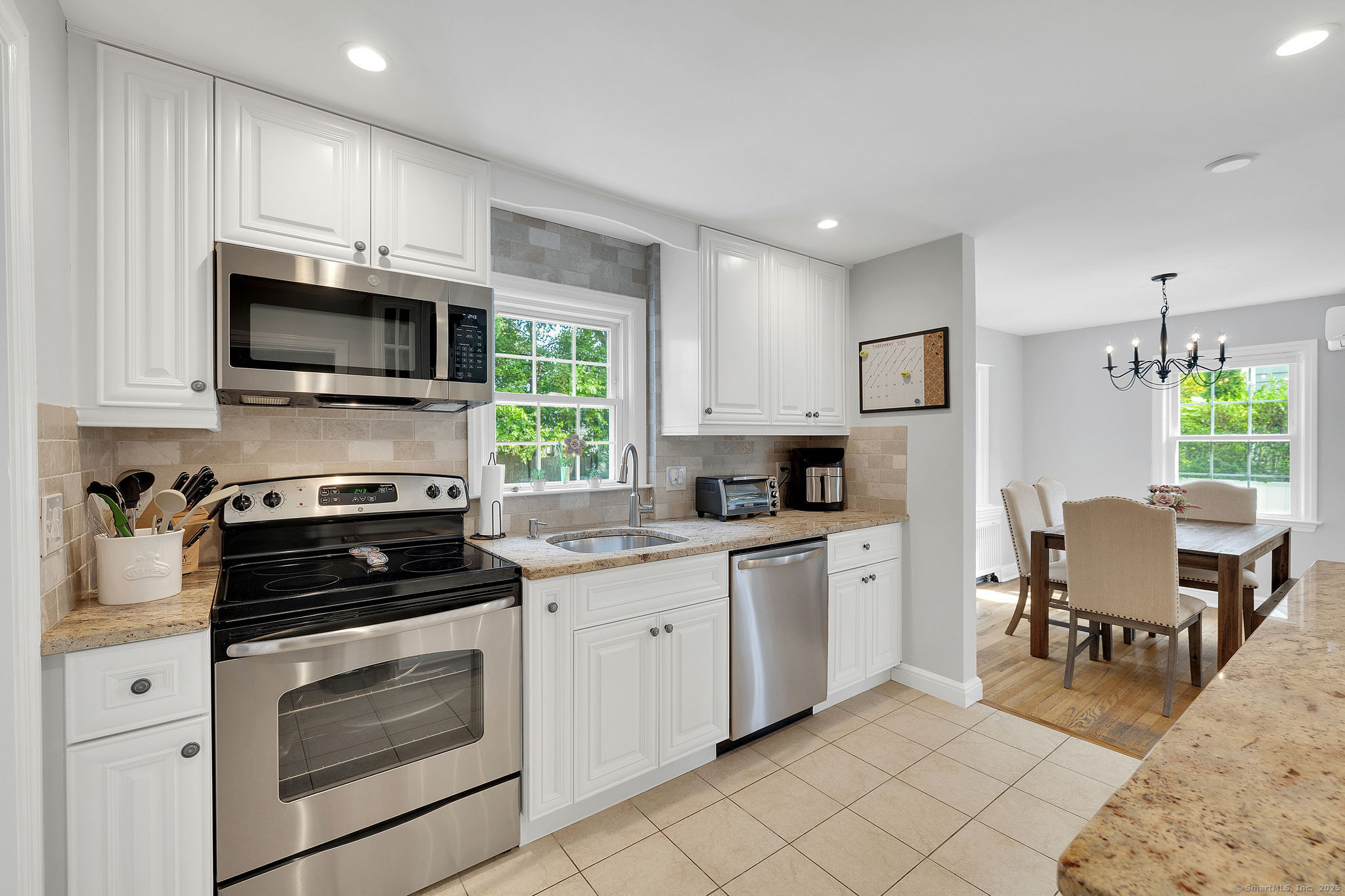 27 Willowbrook Place