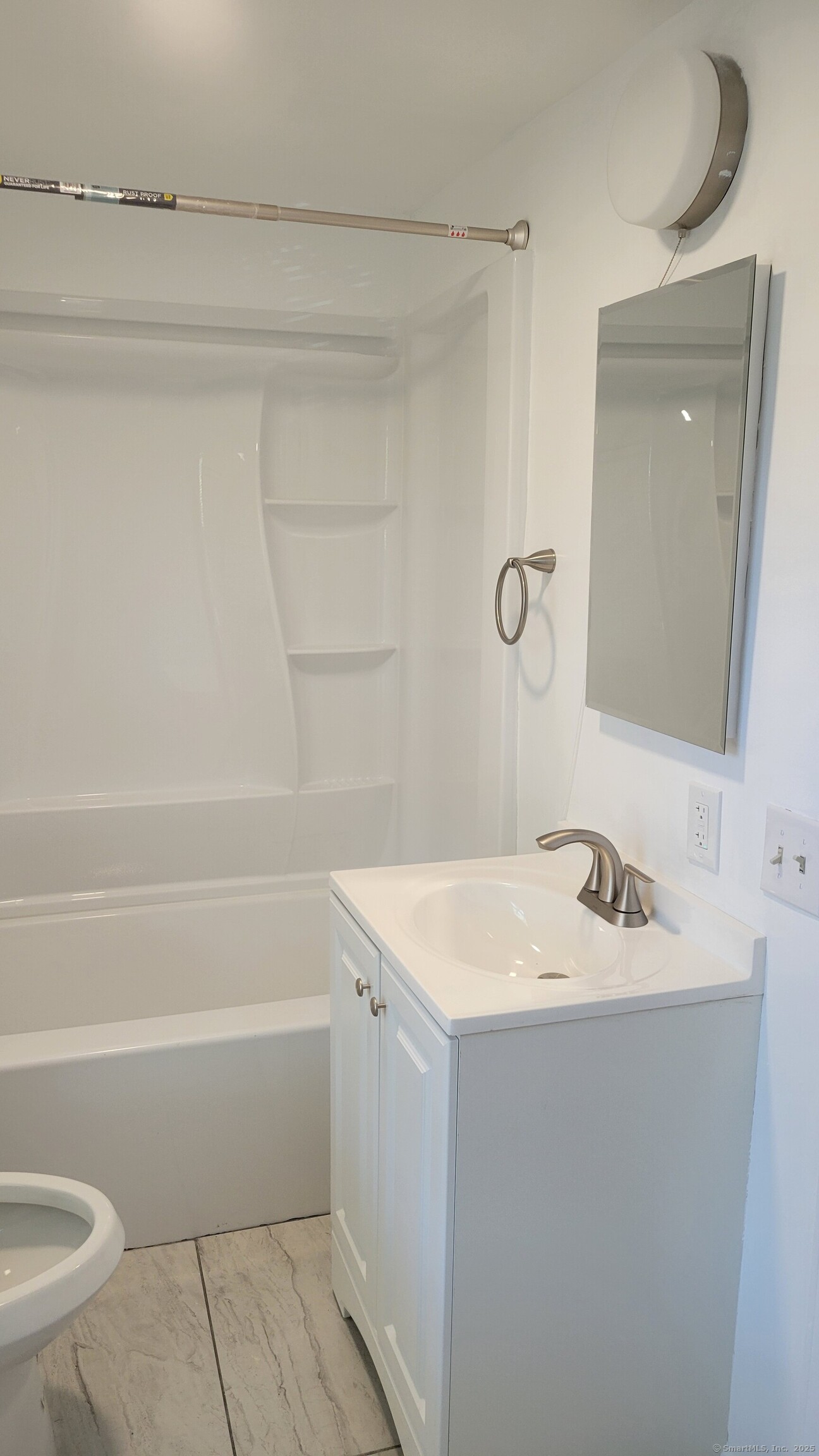 6 Pleasant Street 2nd fl