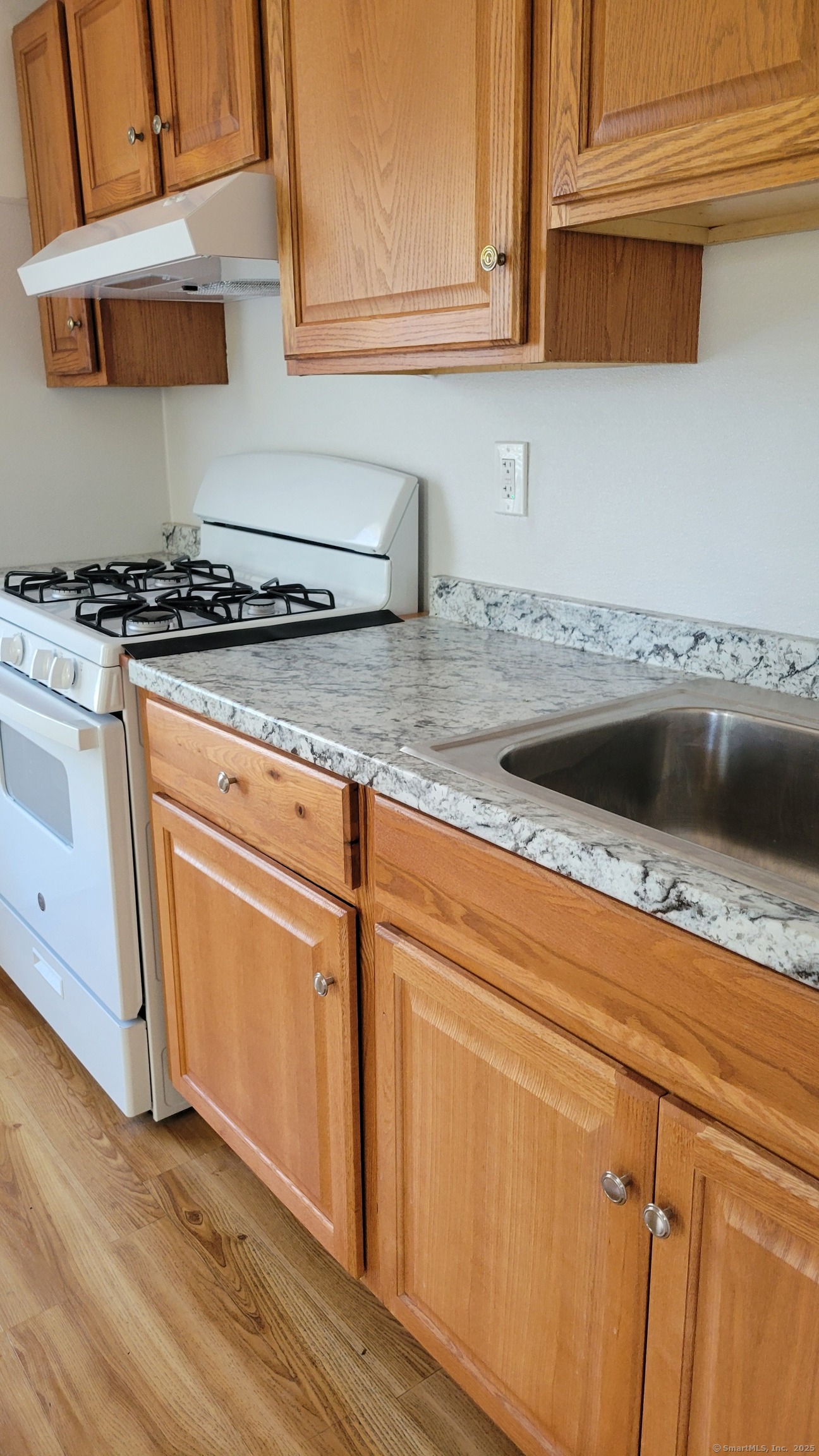 6 Pleasant Street 2nd fl