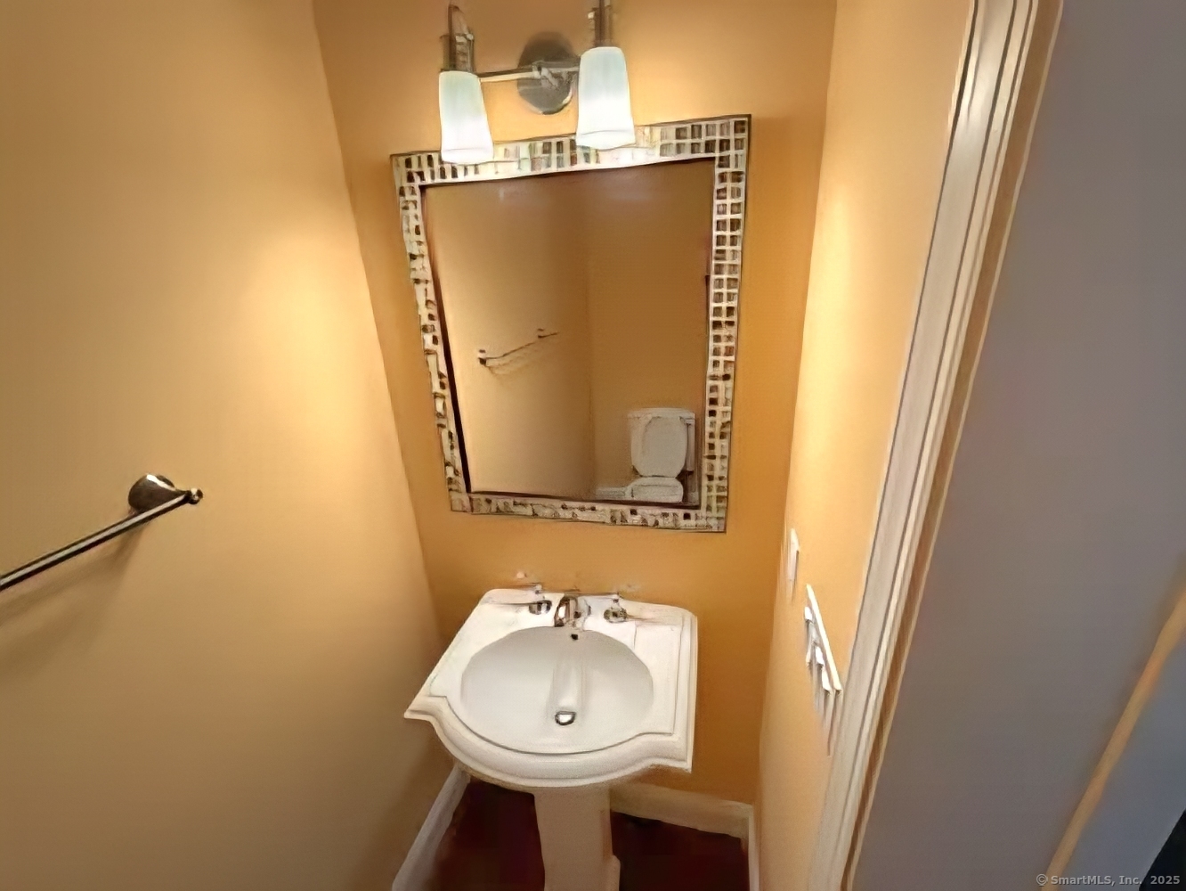 42 Stuart Avenue APT A1