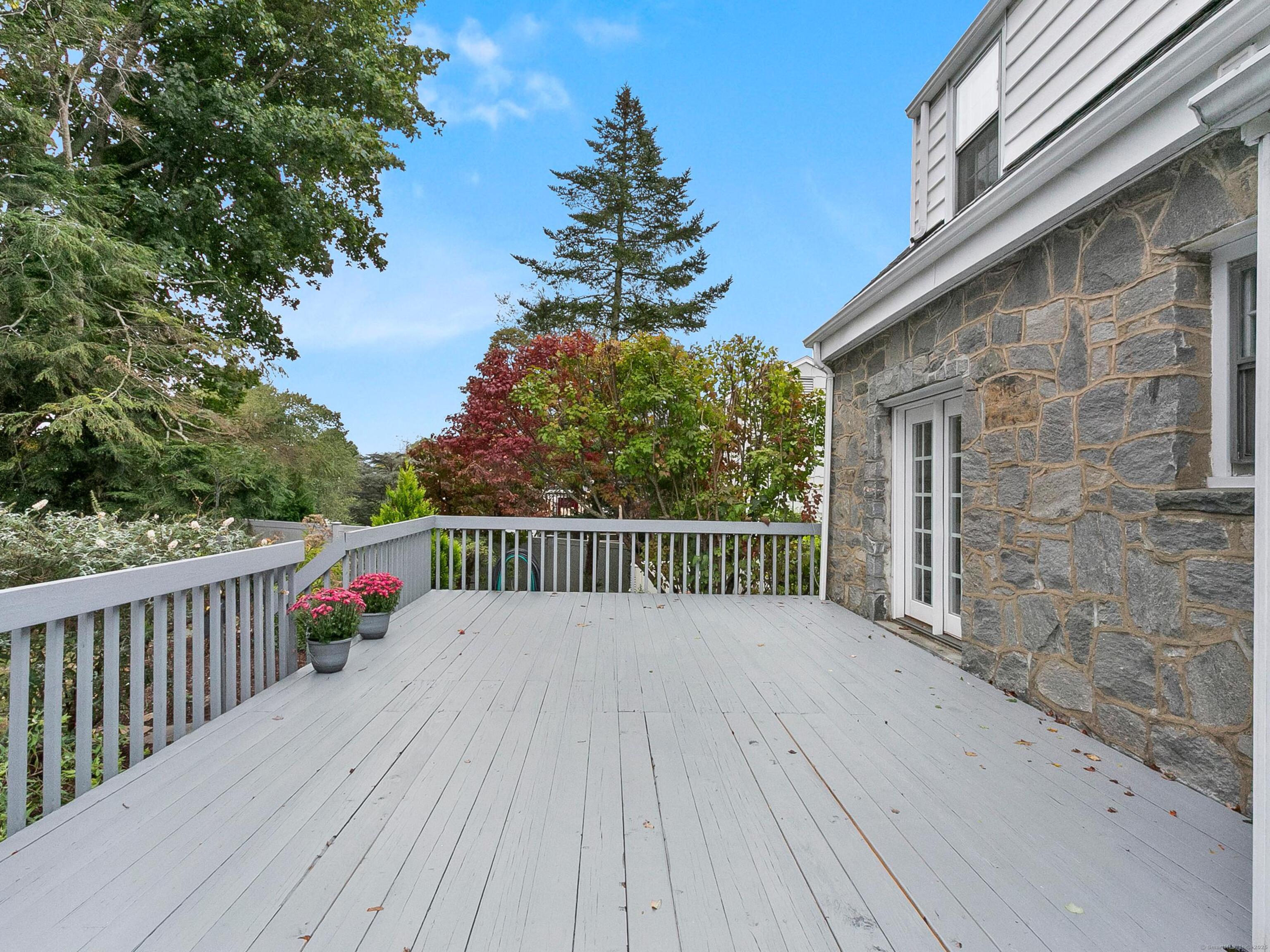 42 Green Knolls Lane