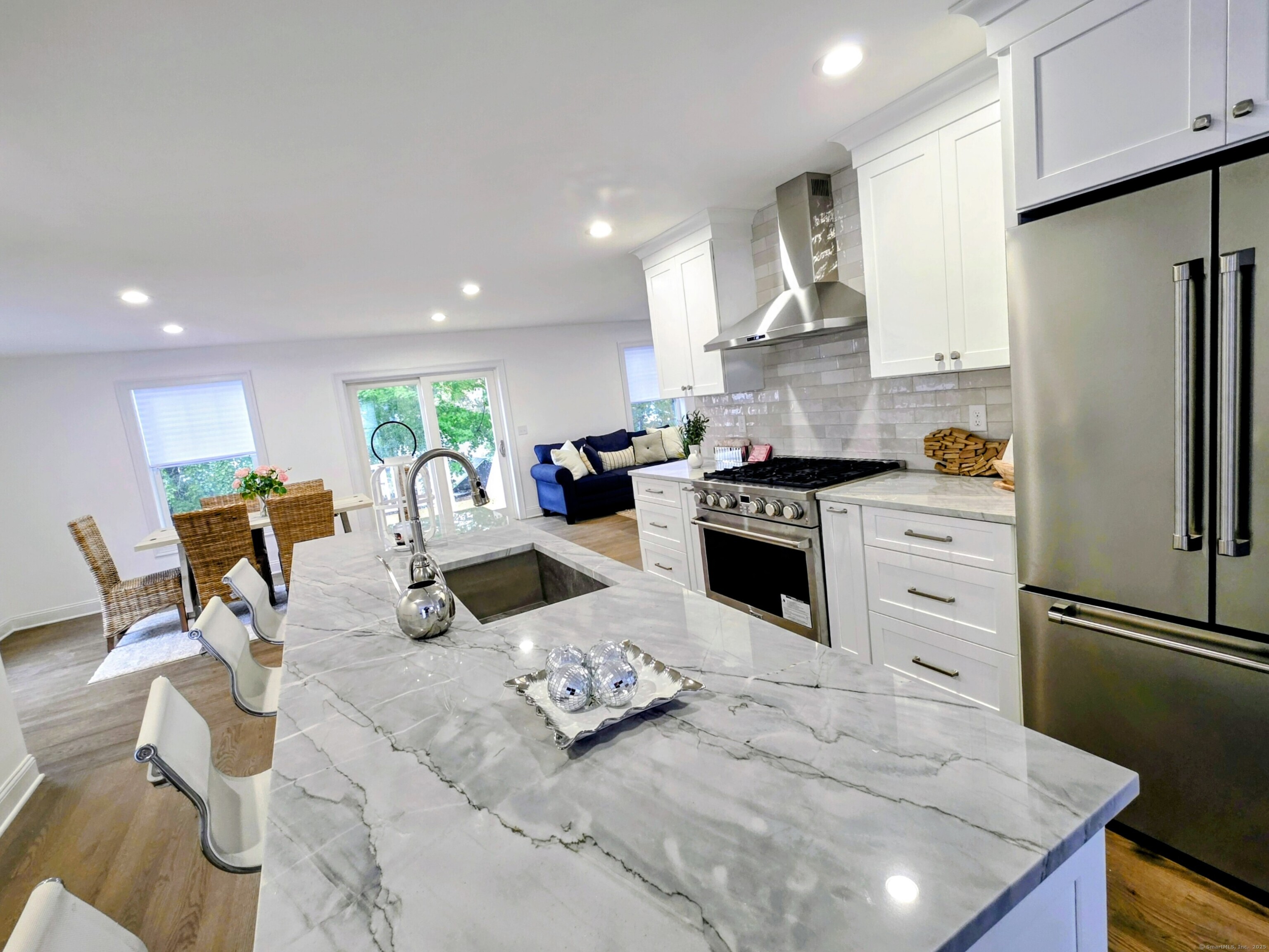 12 Woodland Drive