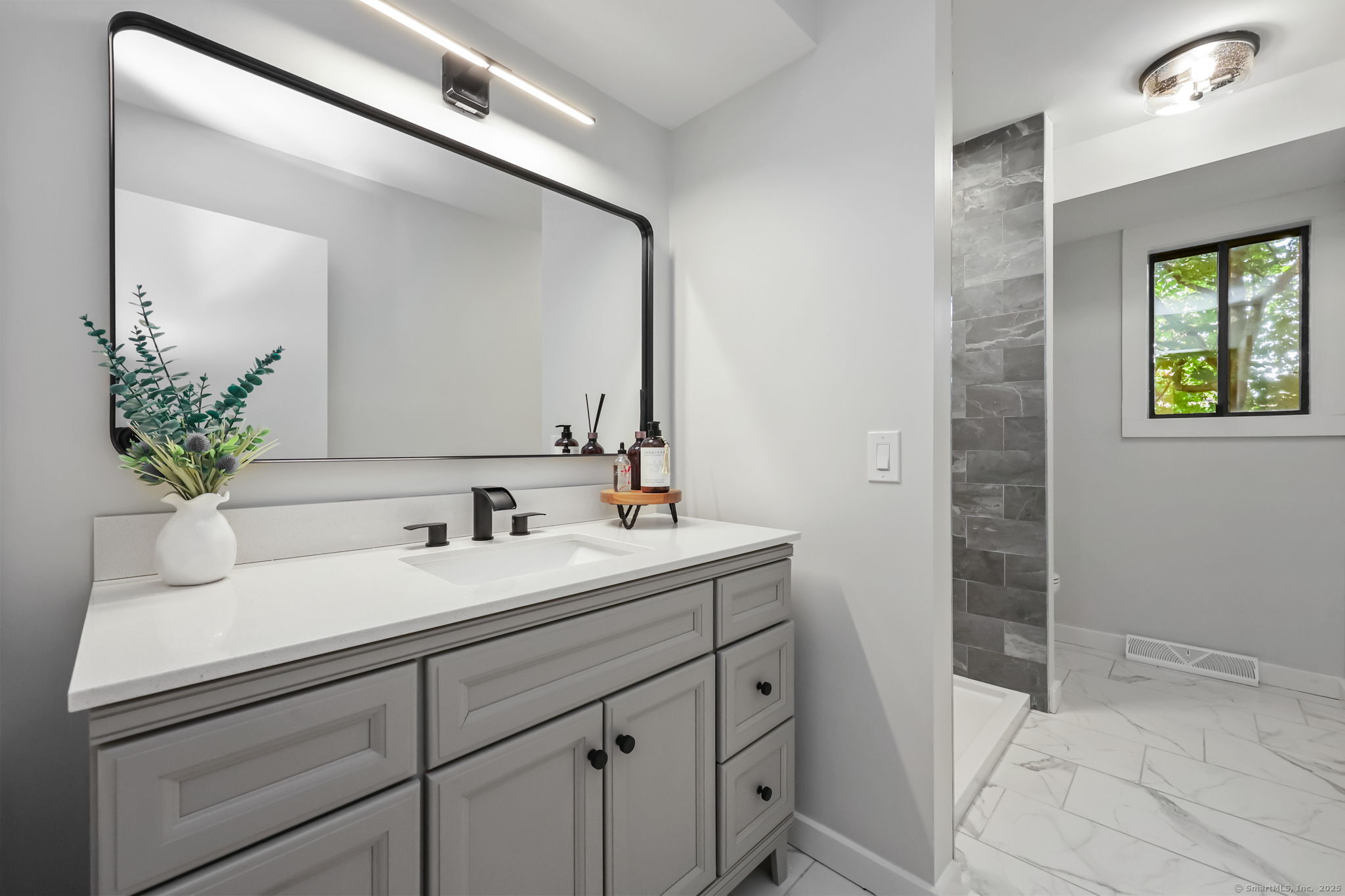 488 Commanche Lane A