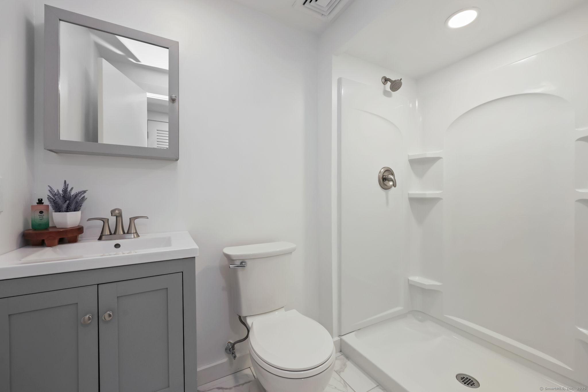 488 Commanche Lane A