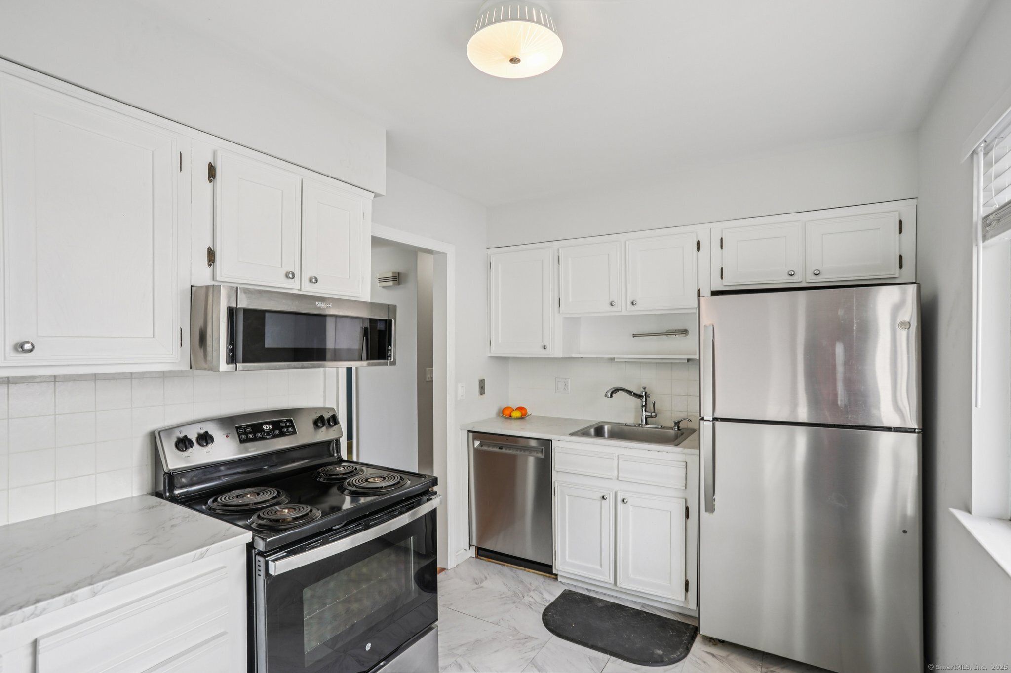 825 Hope Street APT 4