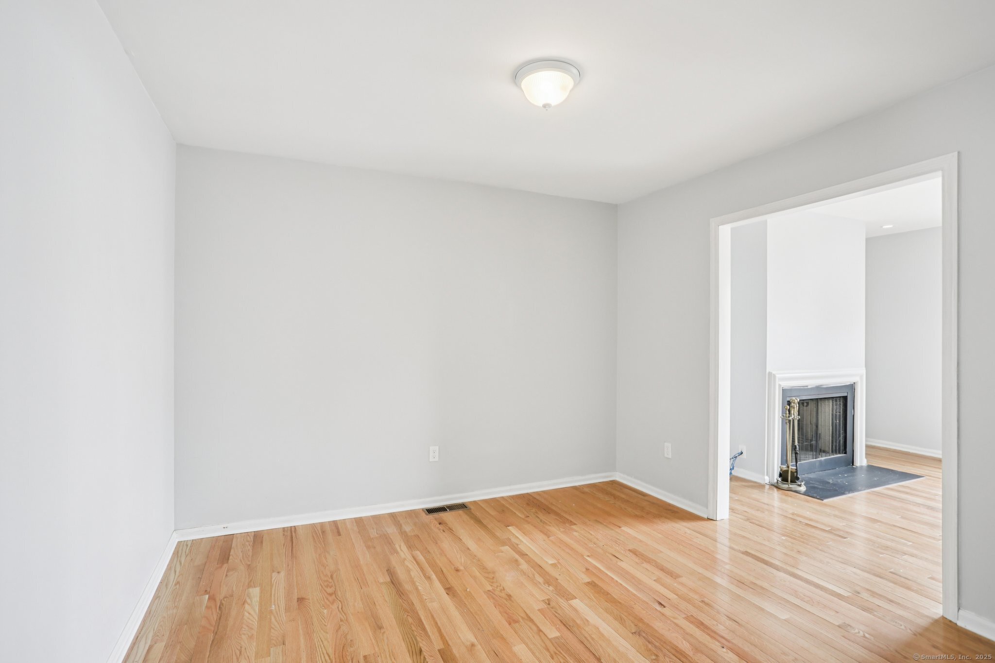 825 Hope Street APT 4