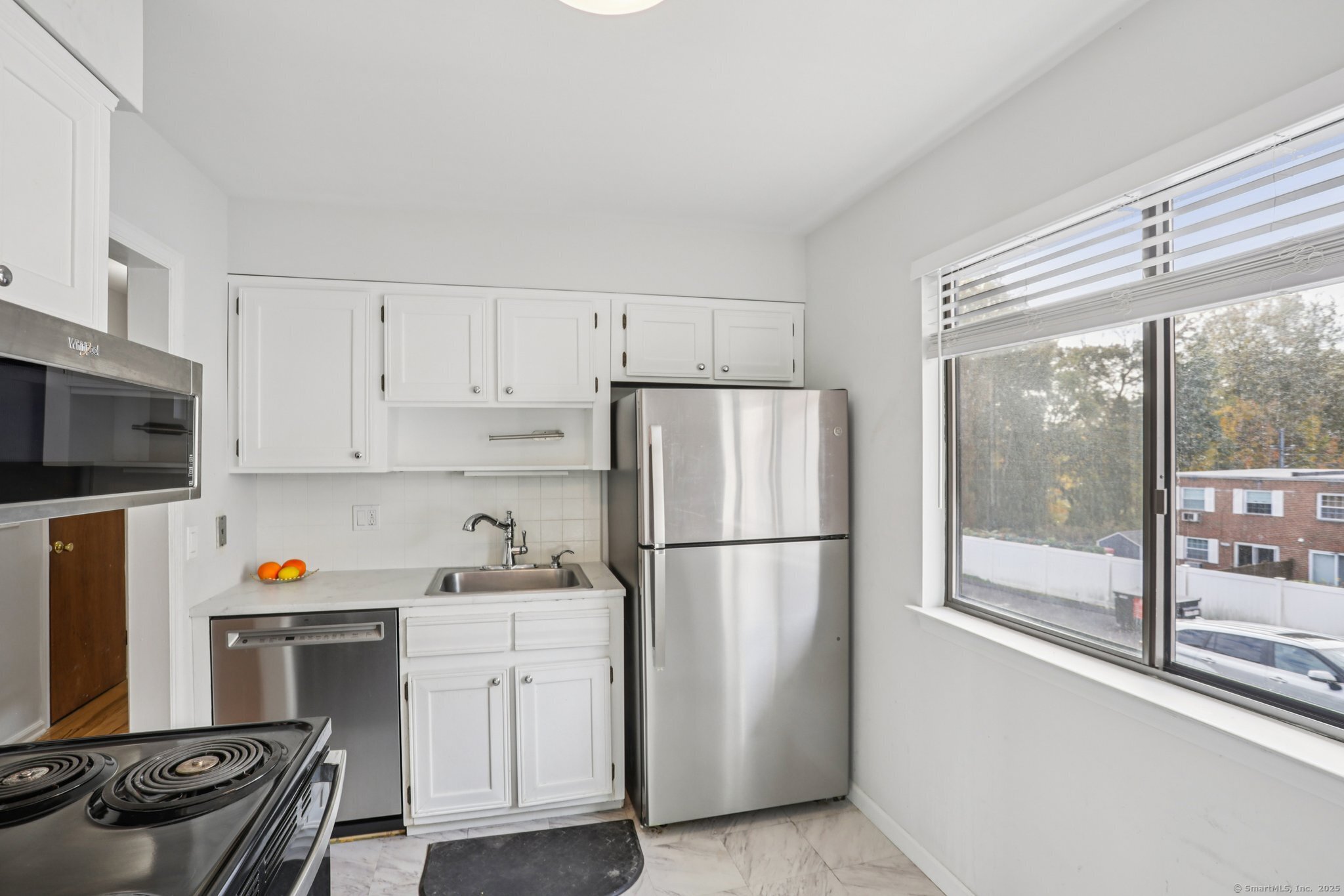 825 Hope Street APT 4