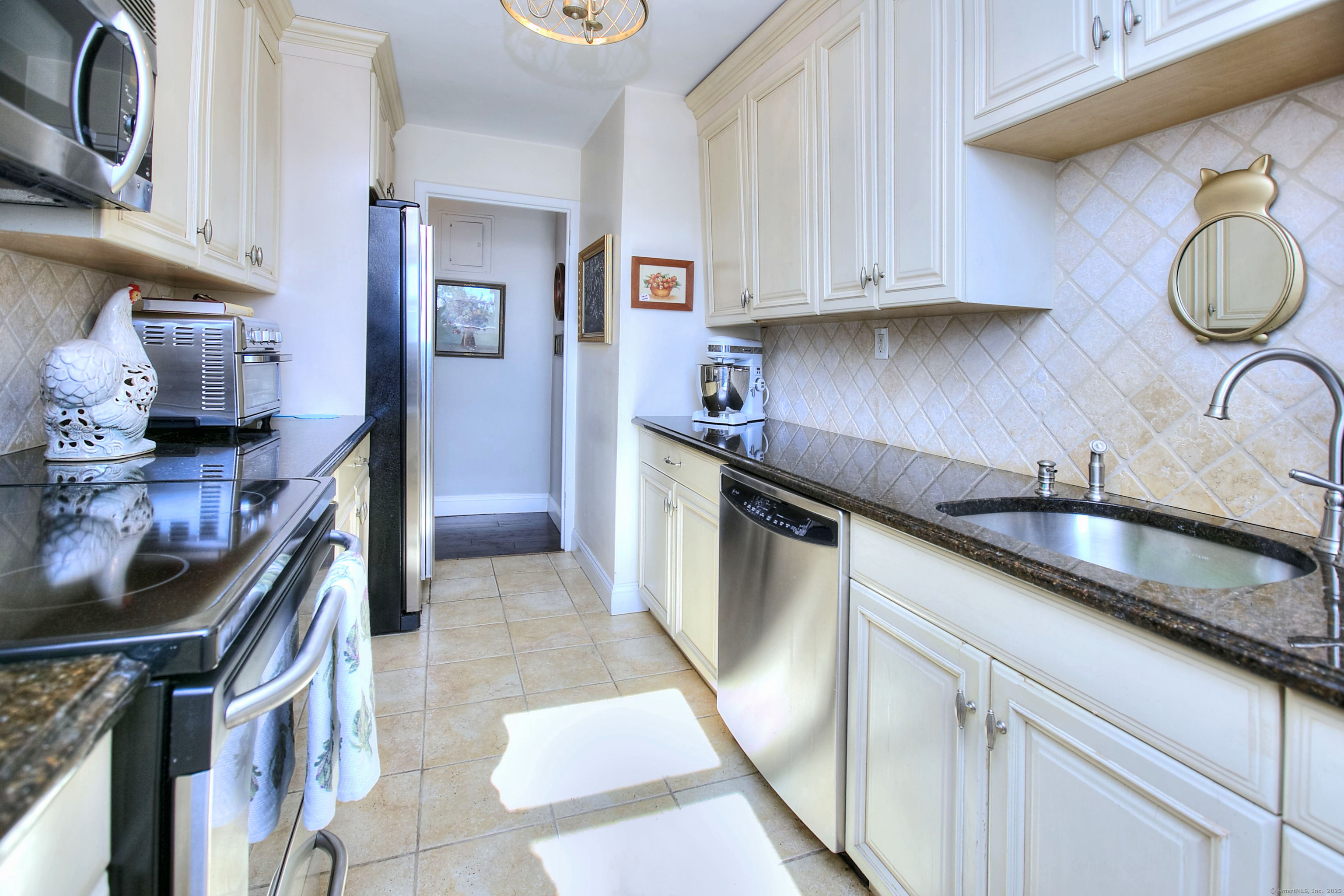 80 Cartright Street 8J