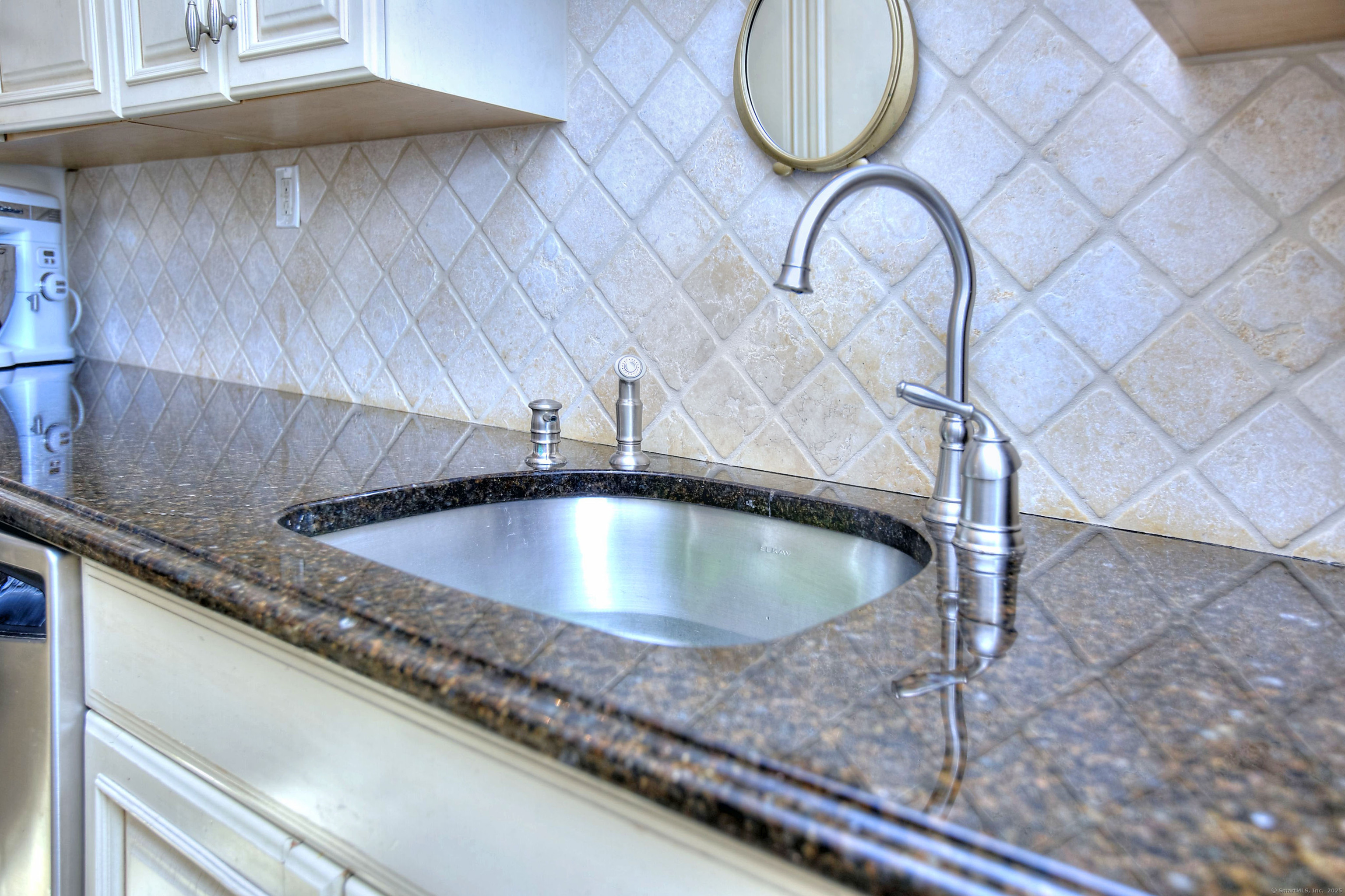 80 Cartright Street 8J