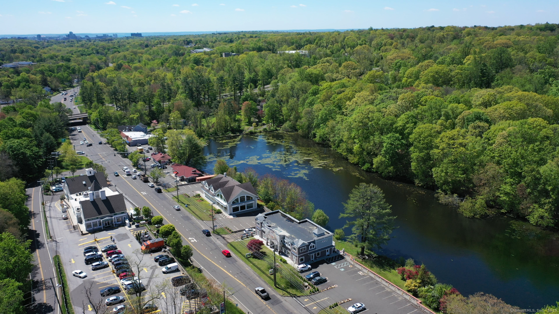 1086 Long Ridge Road Right