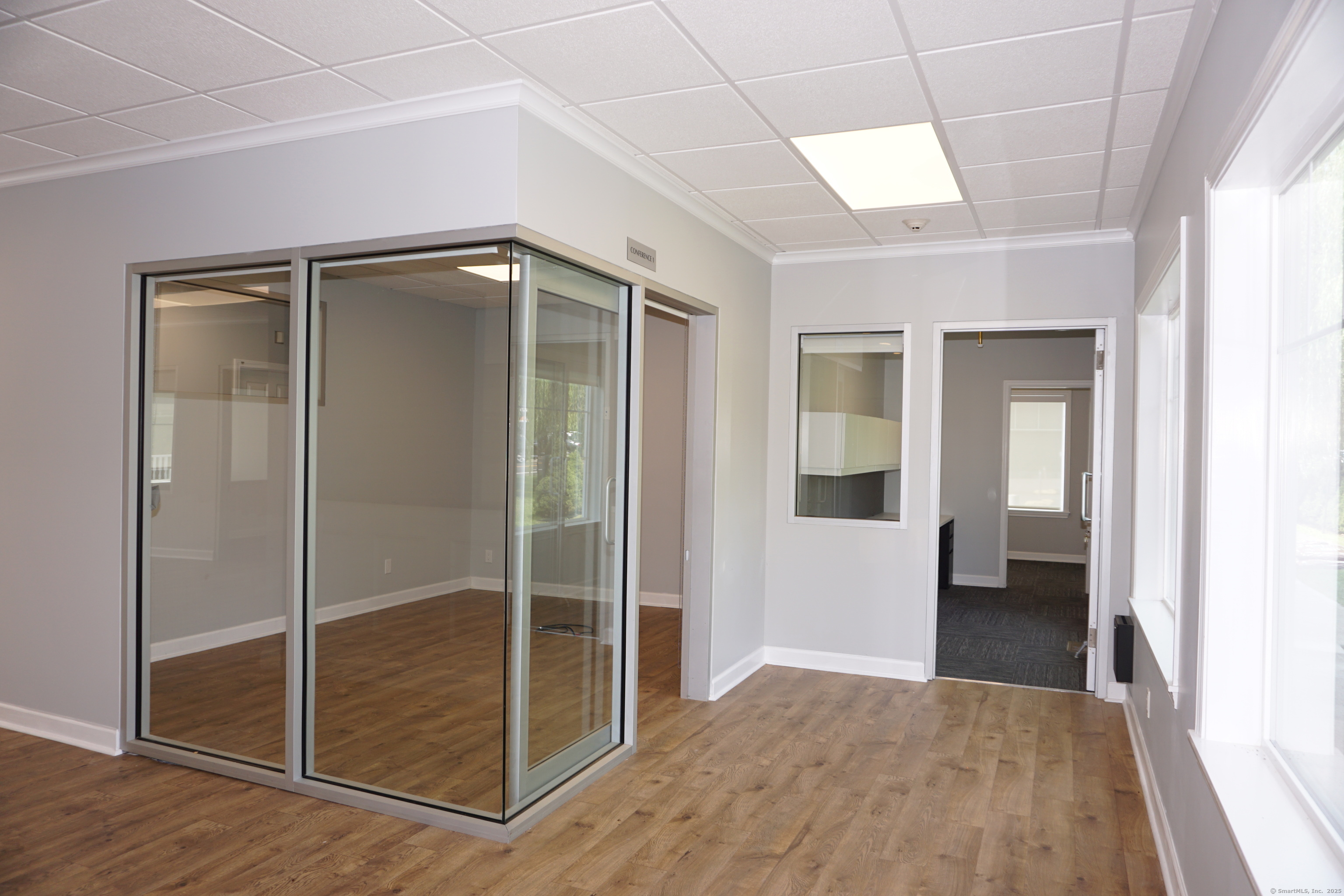 1086 Long Ridge Road Right