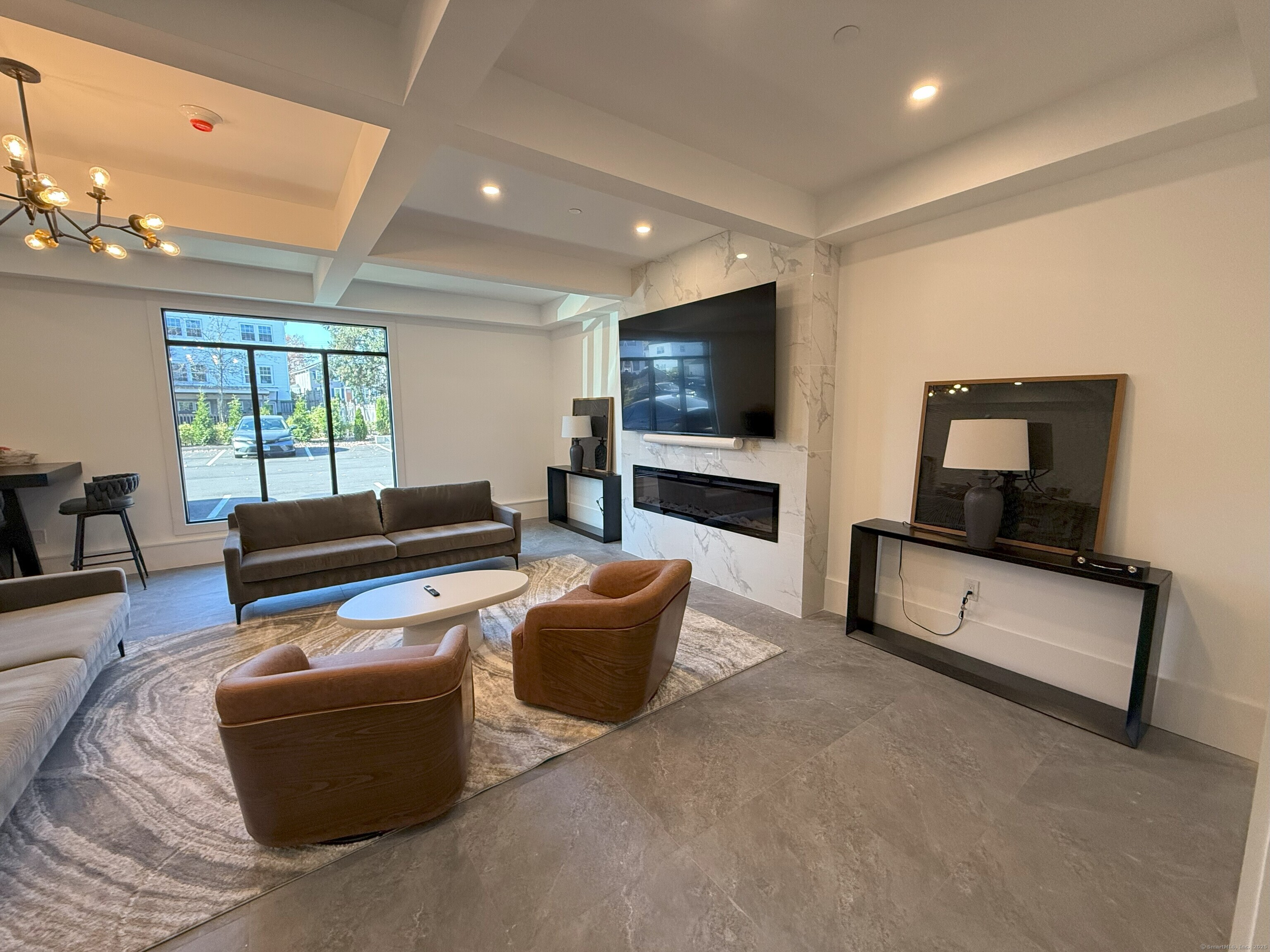 211 Ferry Blvd Boulevard 202