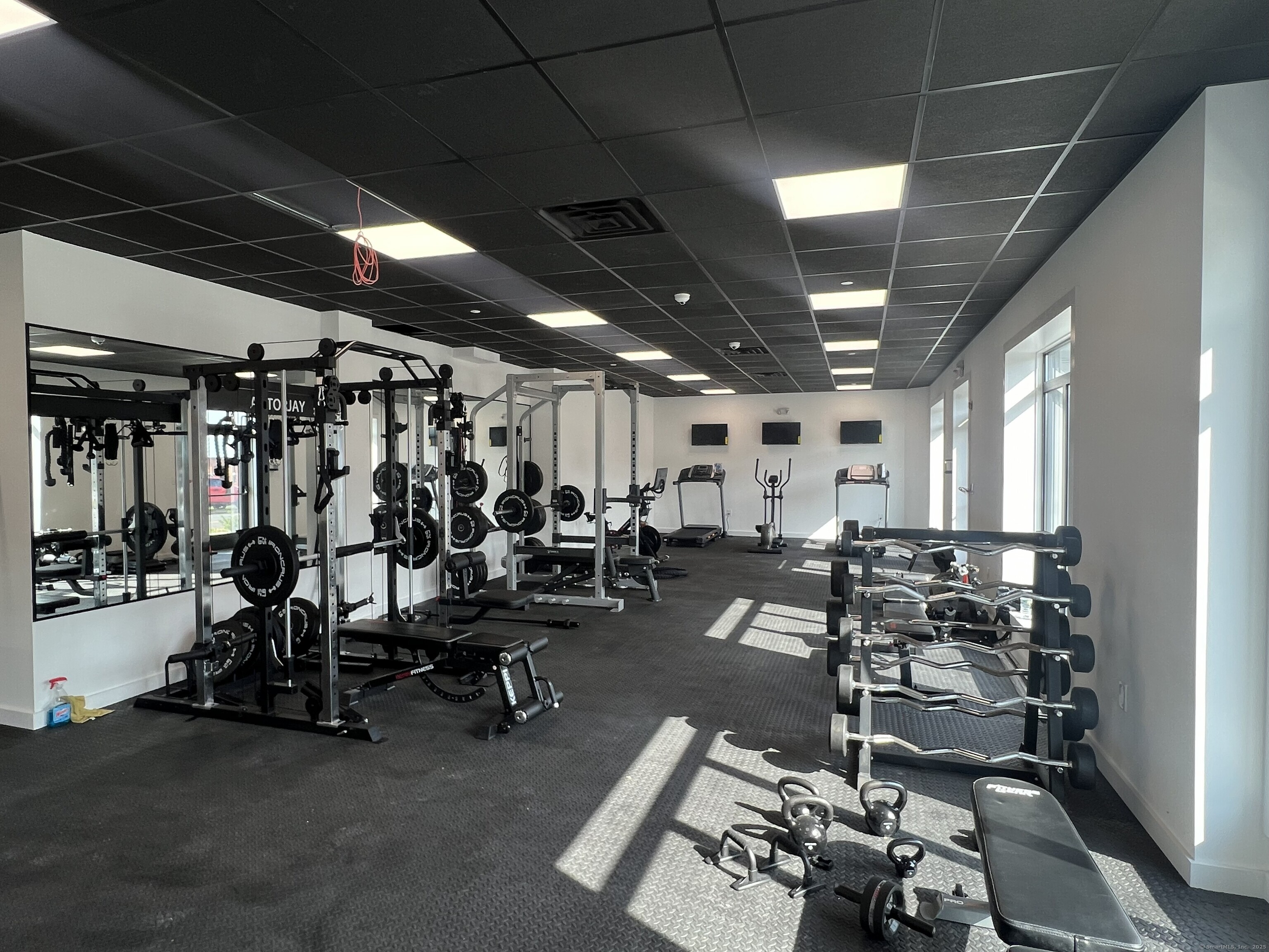 211 Ferry Blvd Boulevard 202