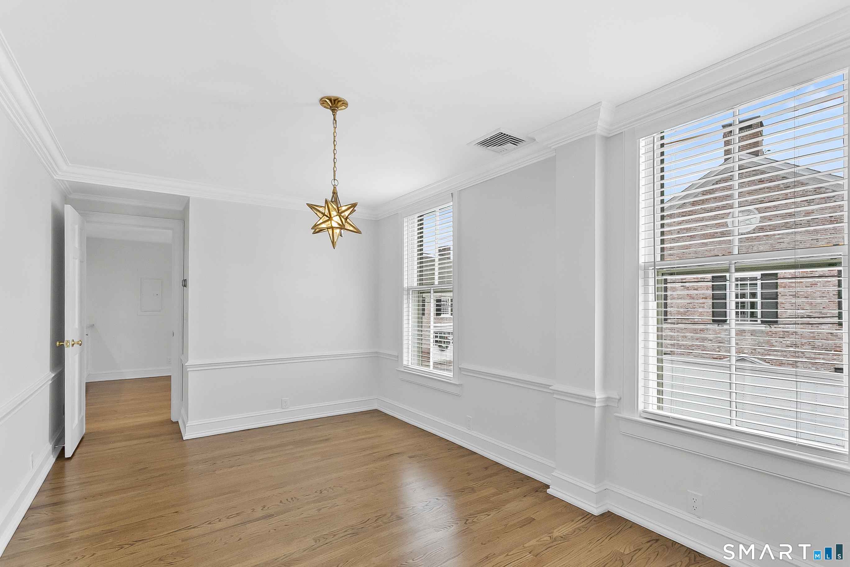 249 Main Street 1