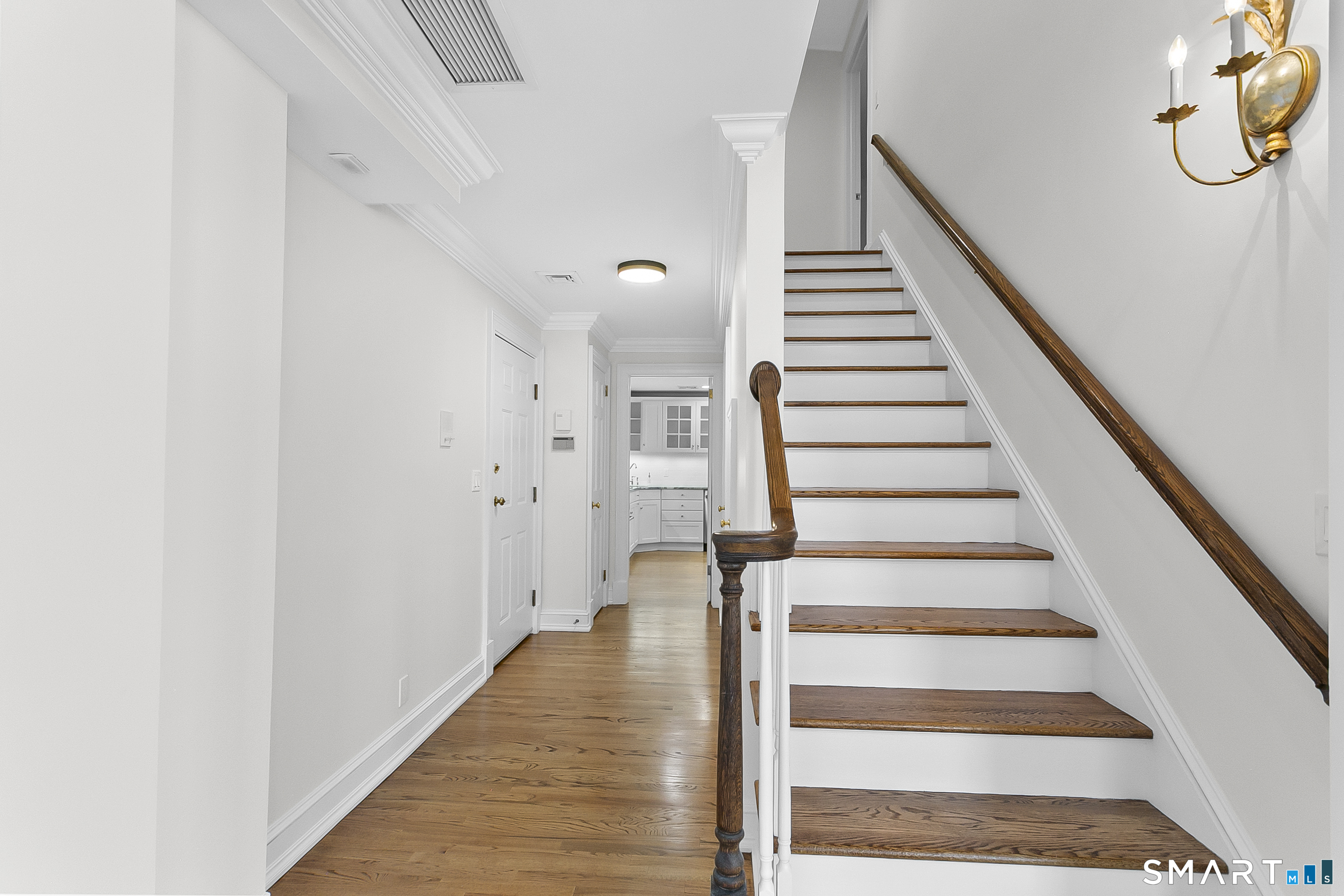 249 Main Street 1